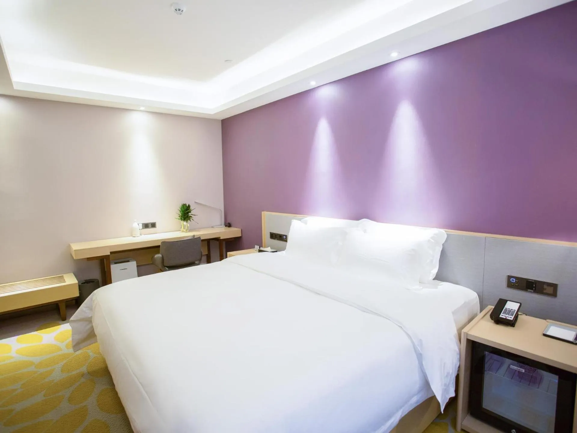 Bed in Lavande Hotel Nanchang West Railway Station Guobo Subway Station