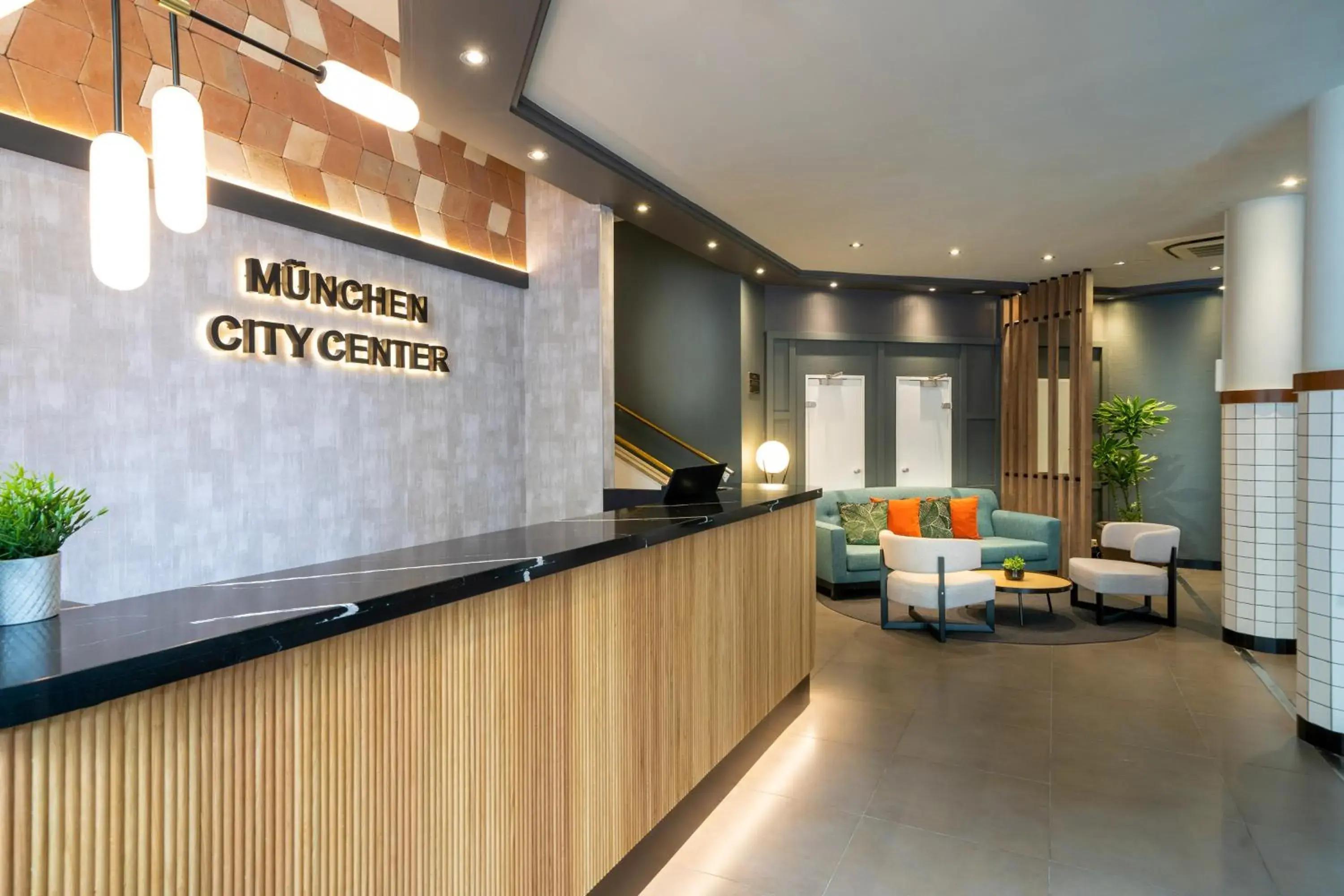 Lobby or reception in Hotel München City Center affiliated by Meliá Lobby or reception in Hotel München City Center affiliated by Meliá