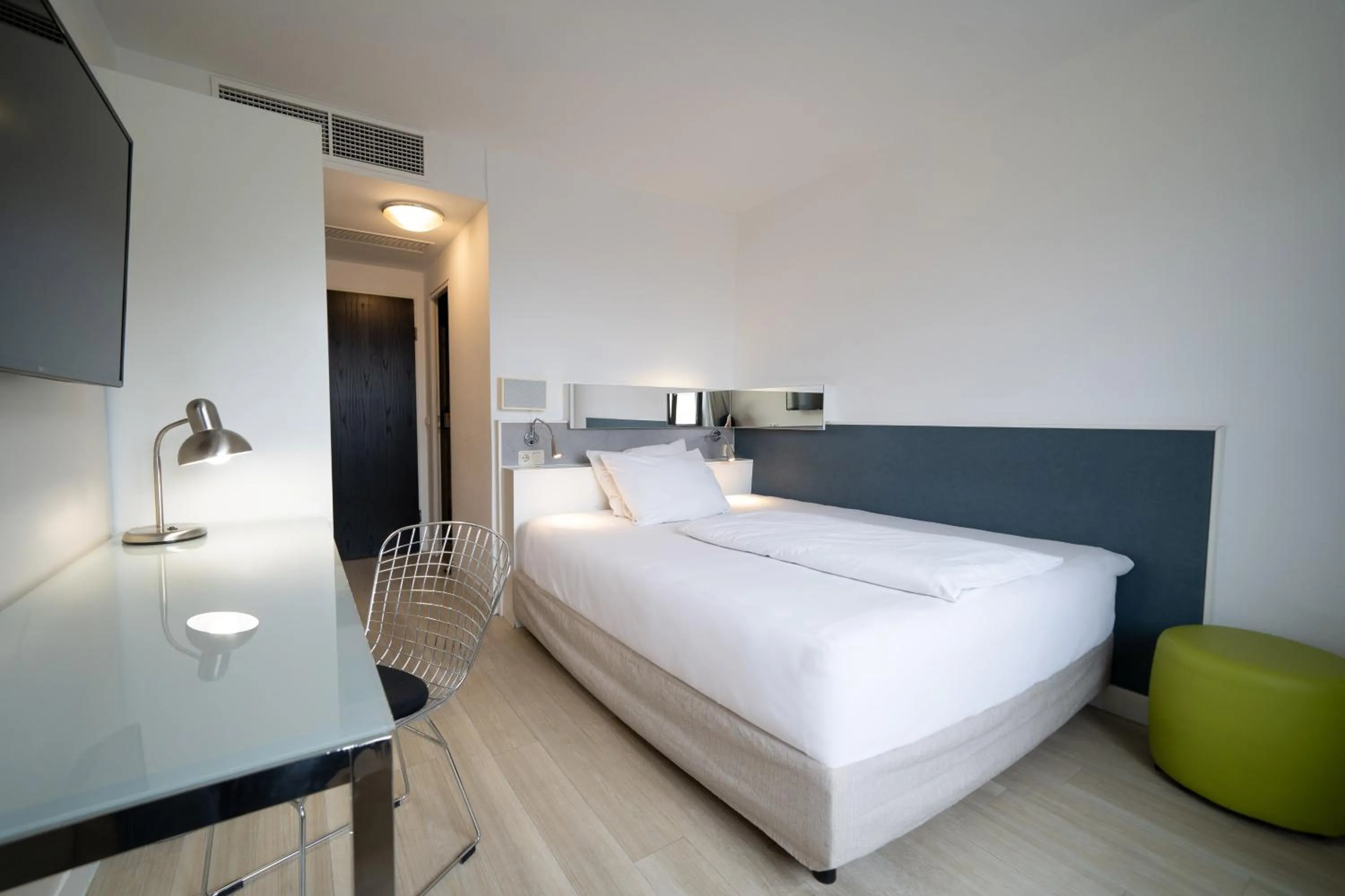 Bed in Hotel München City Center affiliated by Meliá