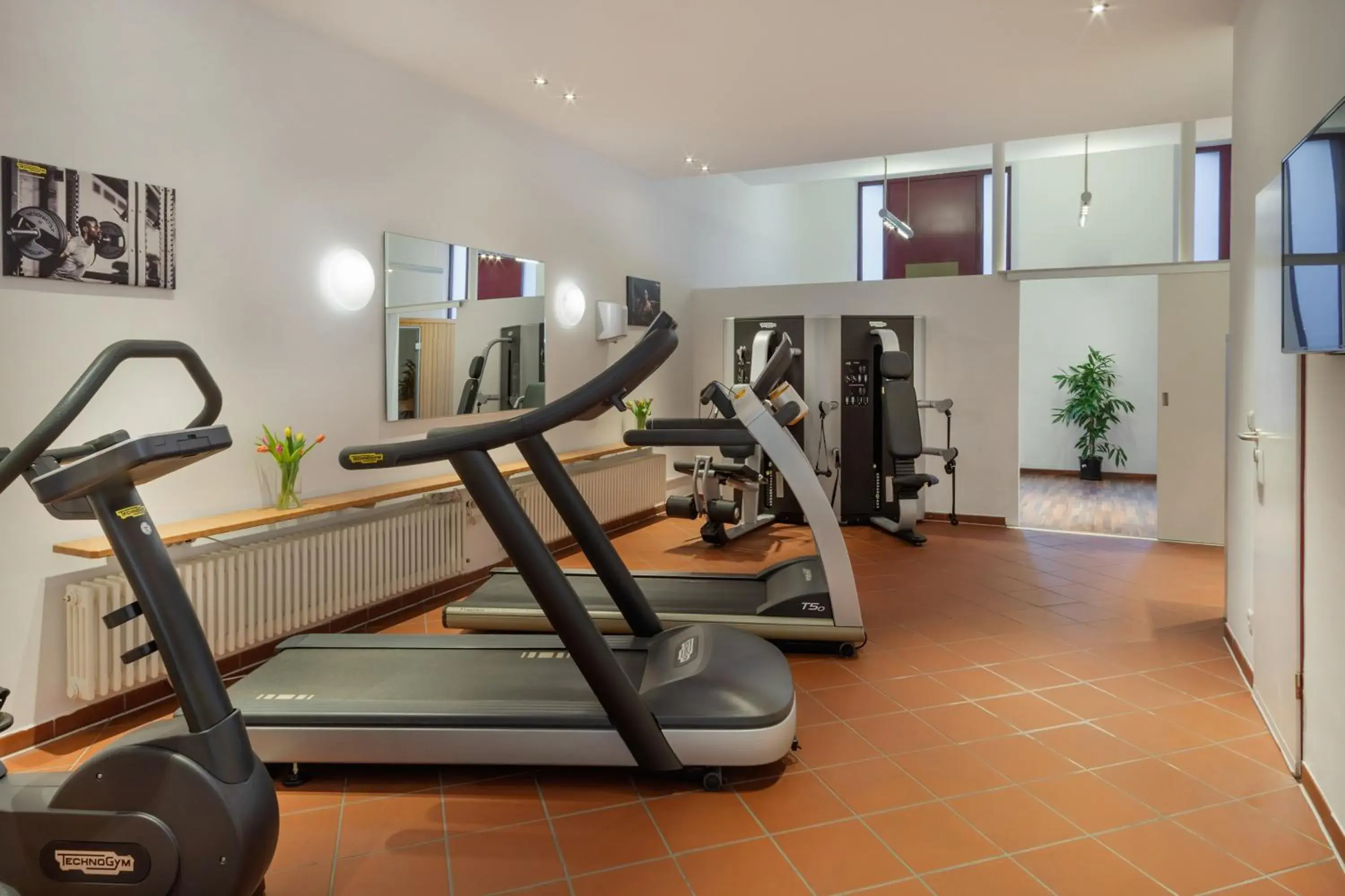 Fitness centre/facilities in Hotel München City Center affiliated by Meliá Fitness centre/facilities in Hotel München City Center affiliated by Meliá
