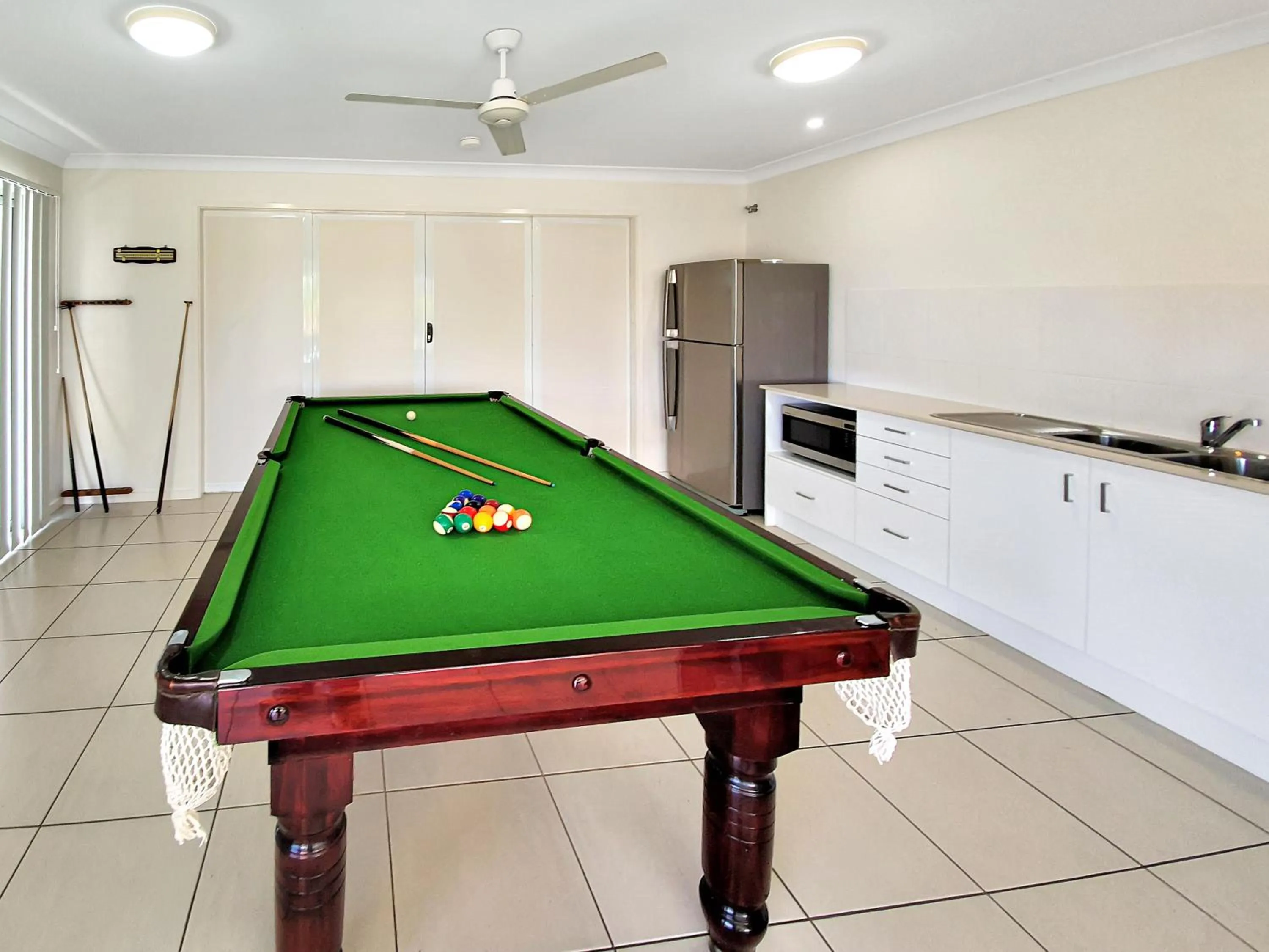 Billiard in Lillypilly Apartments
