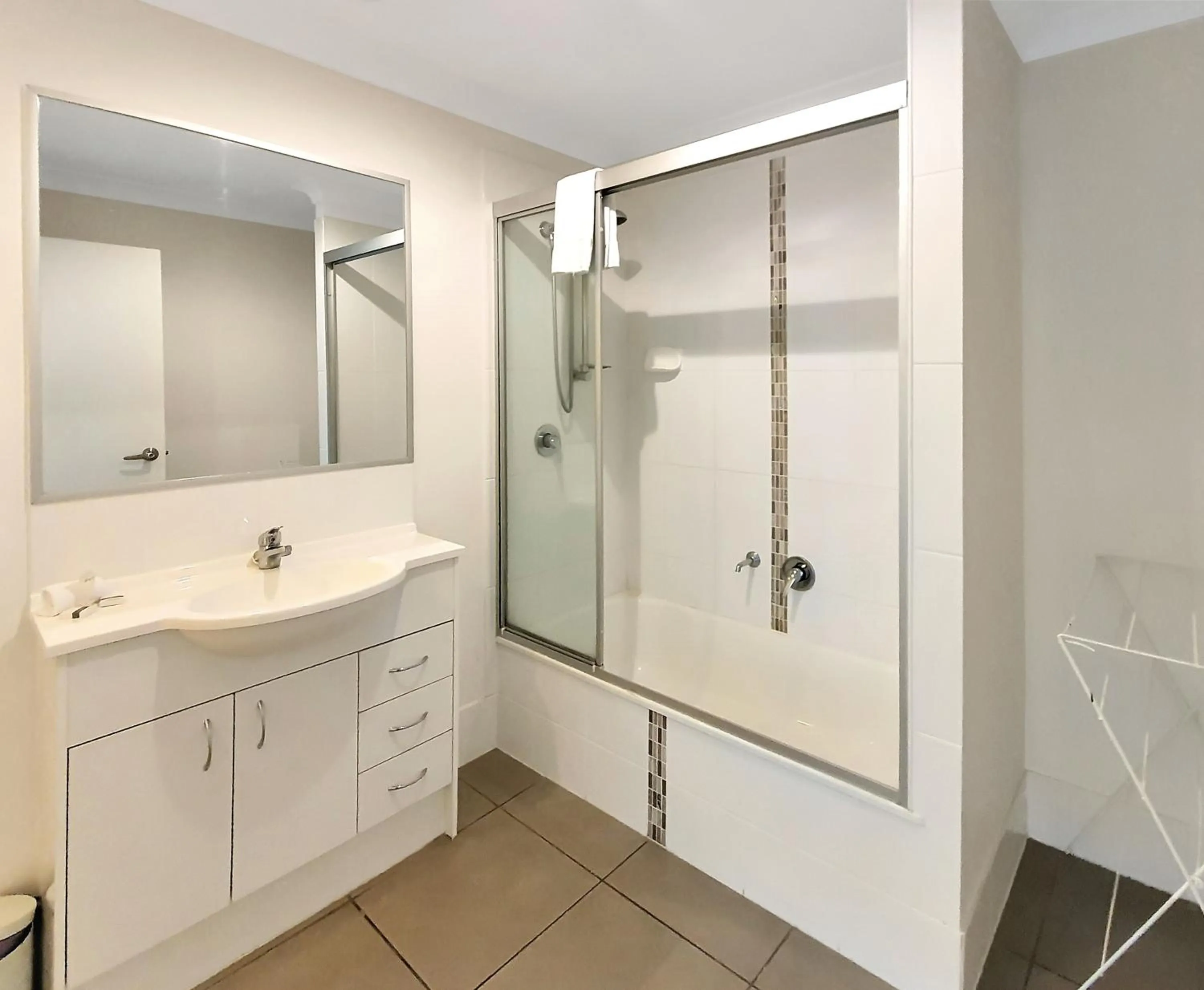 Bathroom in Lillypilly Apartments