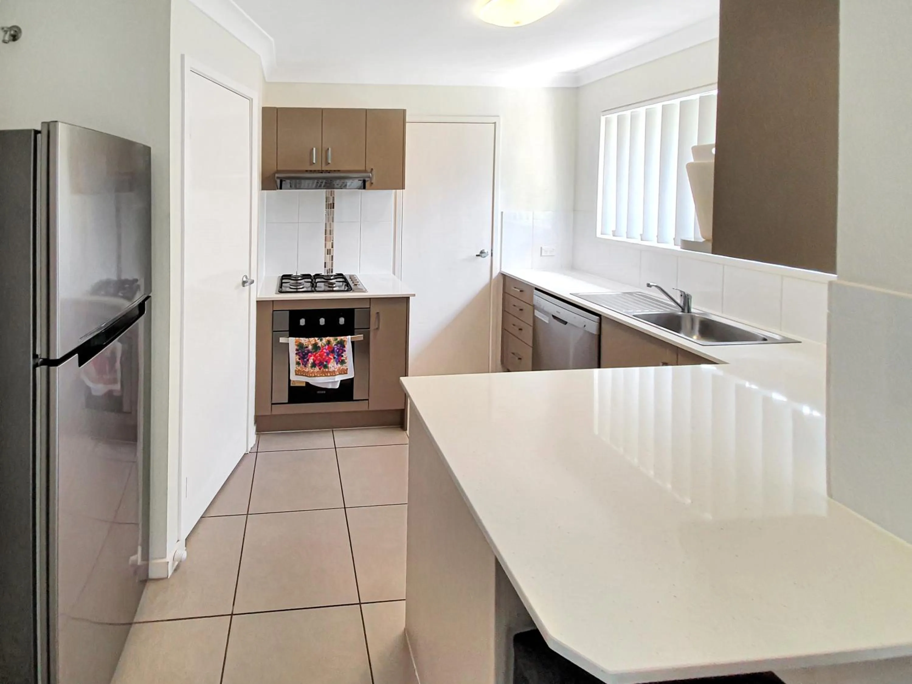 Kitchen or kitchenette in Lillypilly Apartments
