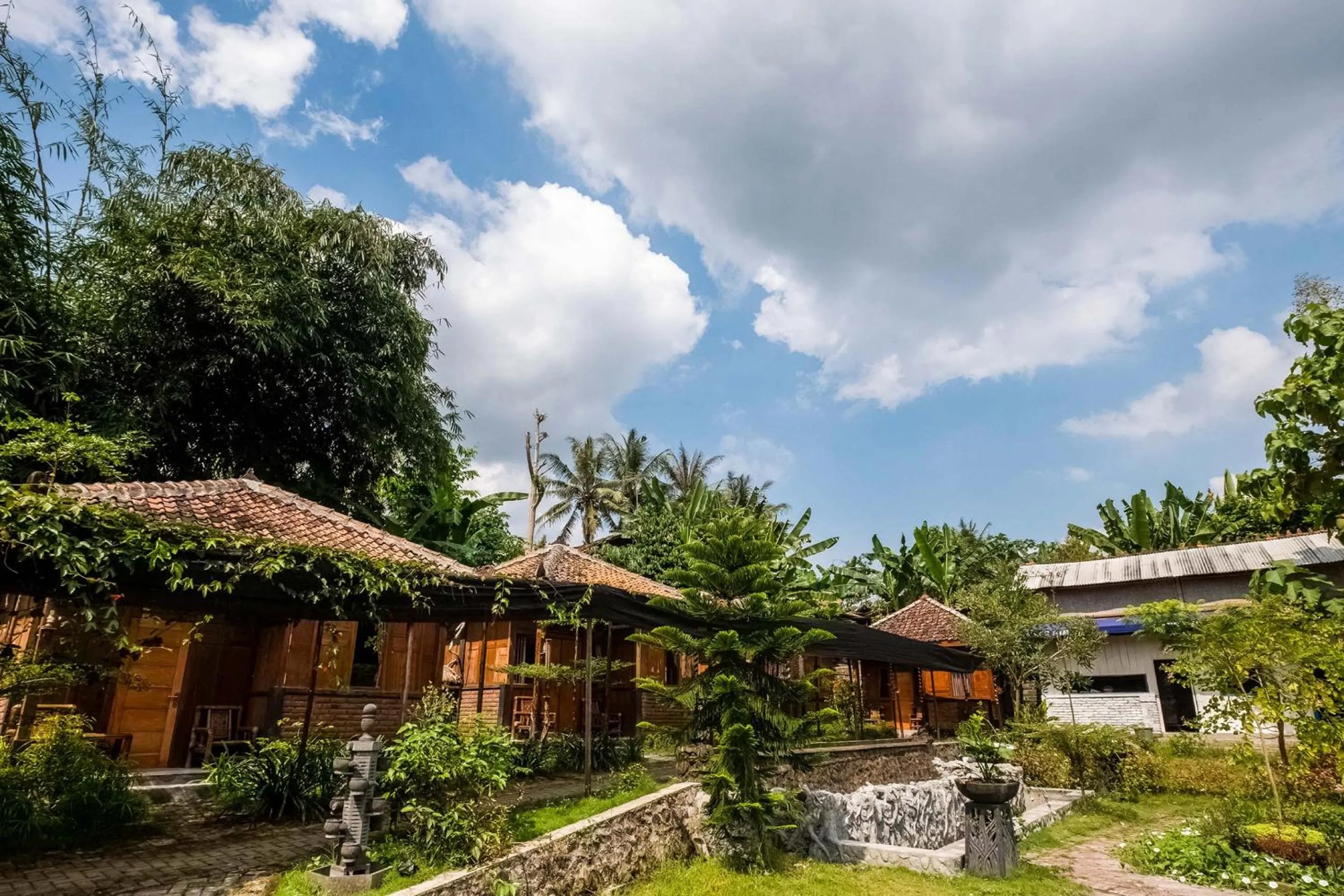 Facade/entrance in Hotel O Pondok Inspirasi Minggir