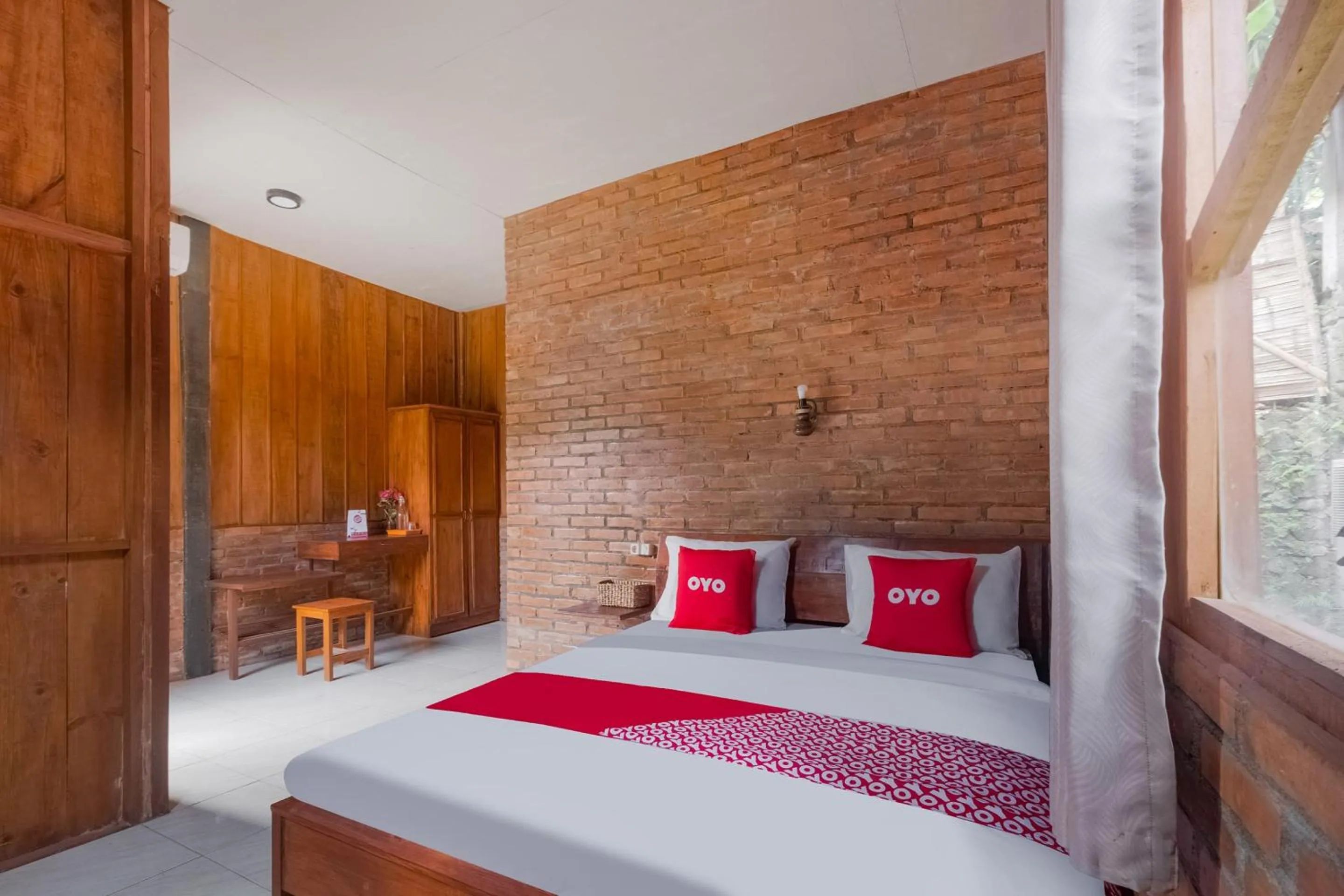 Bedroom, Bed in Hotel O Pondok Inspirasi Minggir