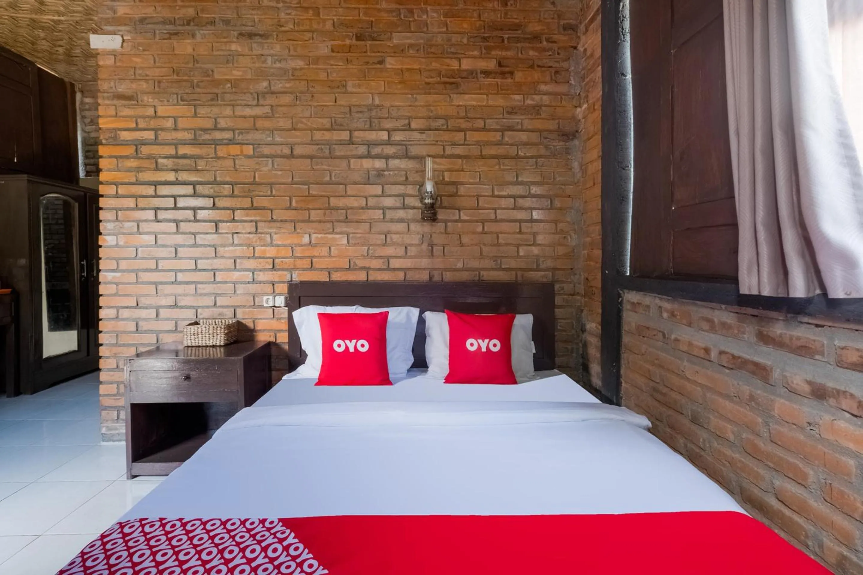 Bedroom, Bed in Hotel O Pondok Inspirasi Minggir