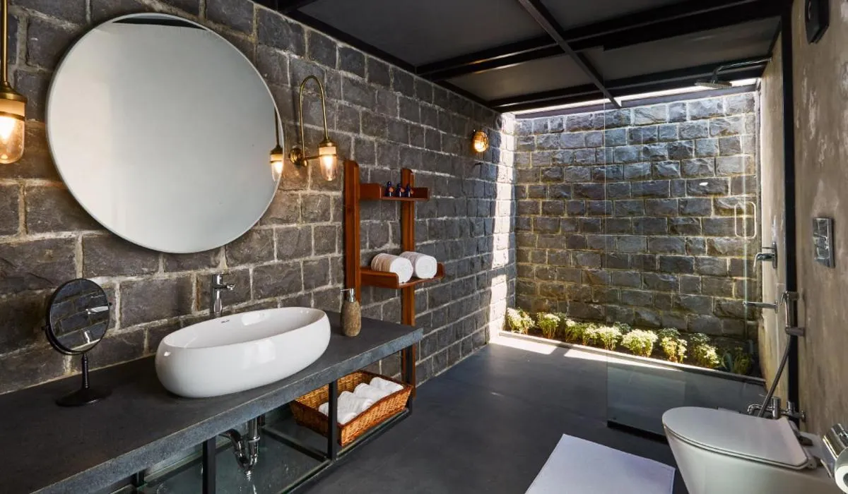 Bathroom in Viveda Wellness Resort