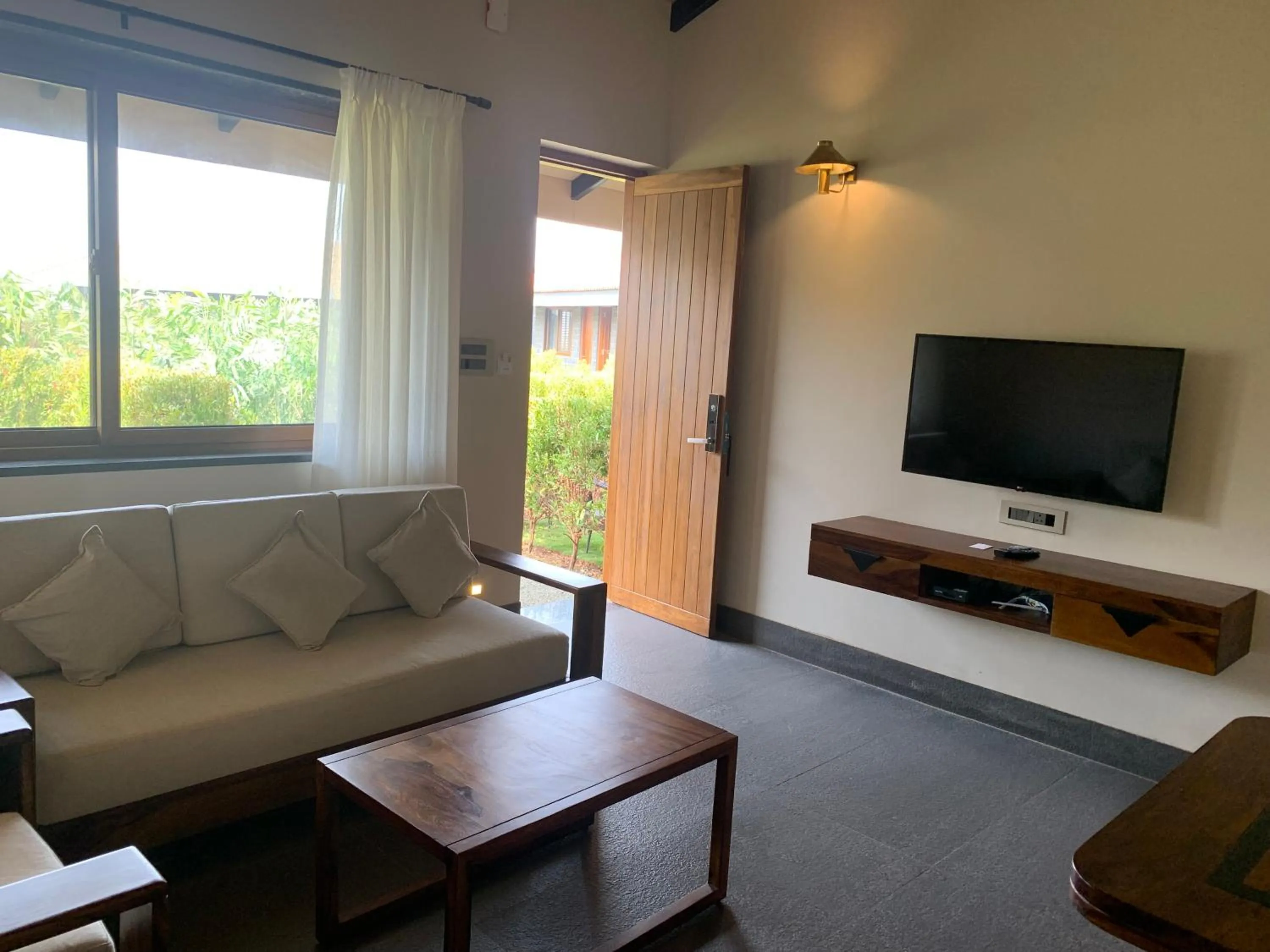 TV and multimedia in Viveda Wellness Resort