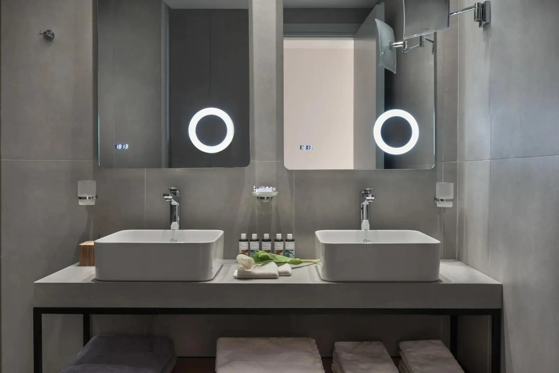 Bathroom in Aeifos Boutique Hotel