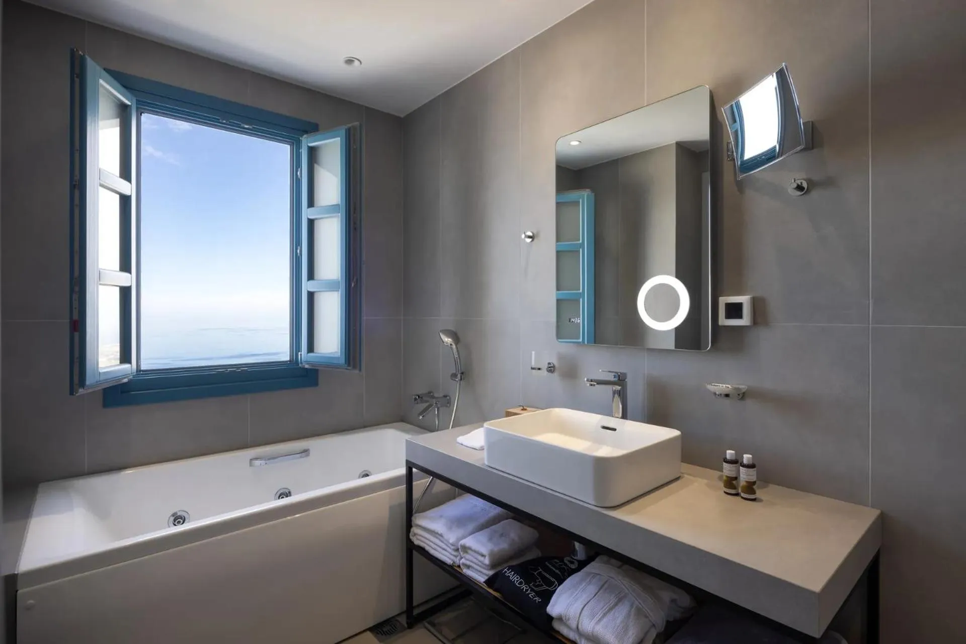 Bathroom in Aeifos Boutique Hotel