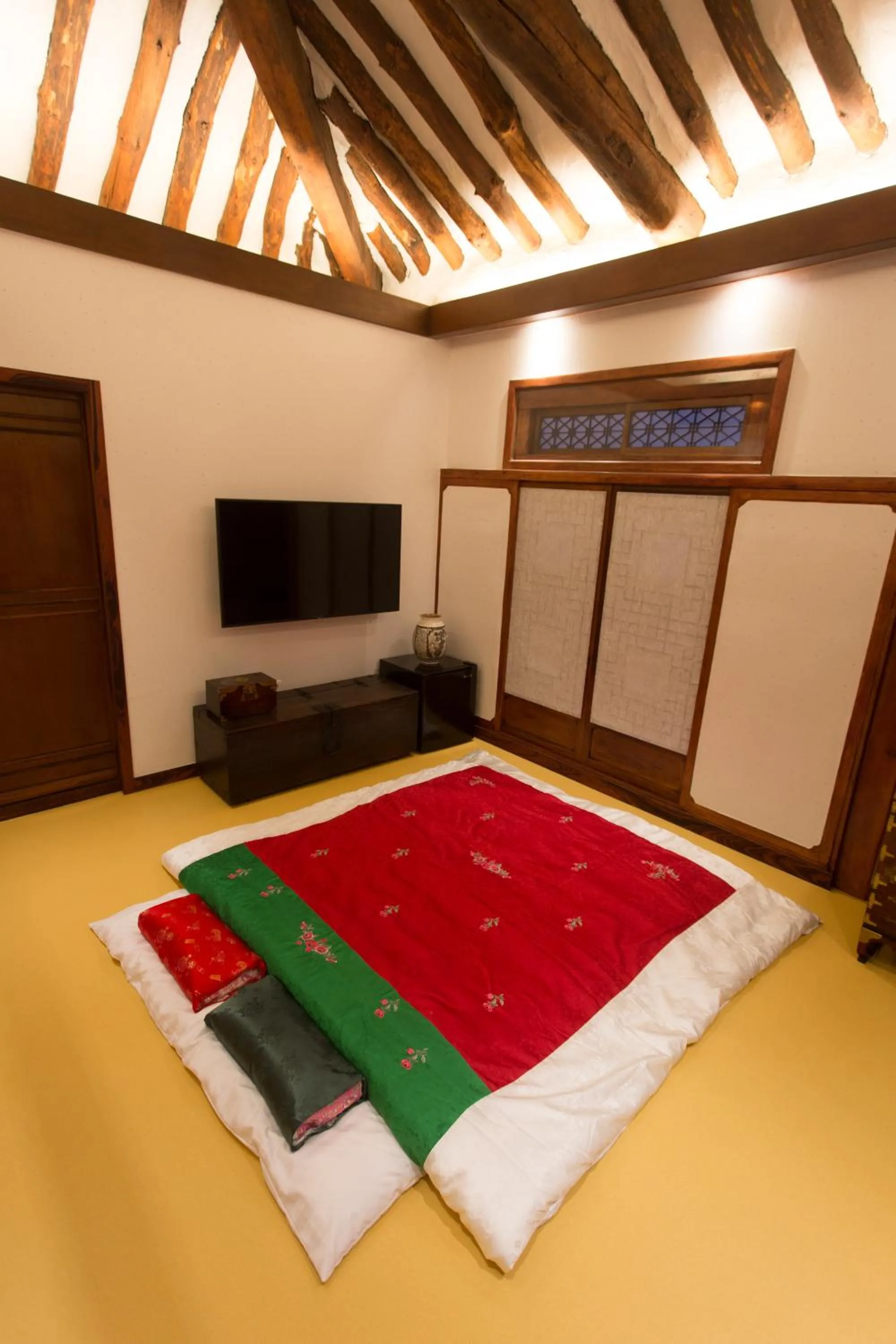 Bedroom in Hanok1957