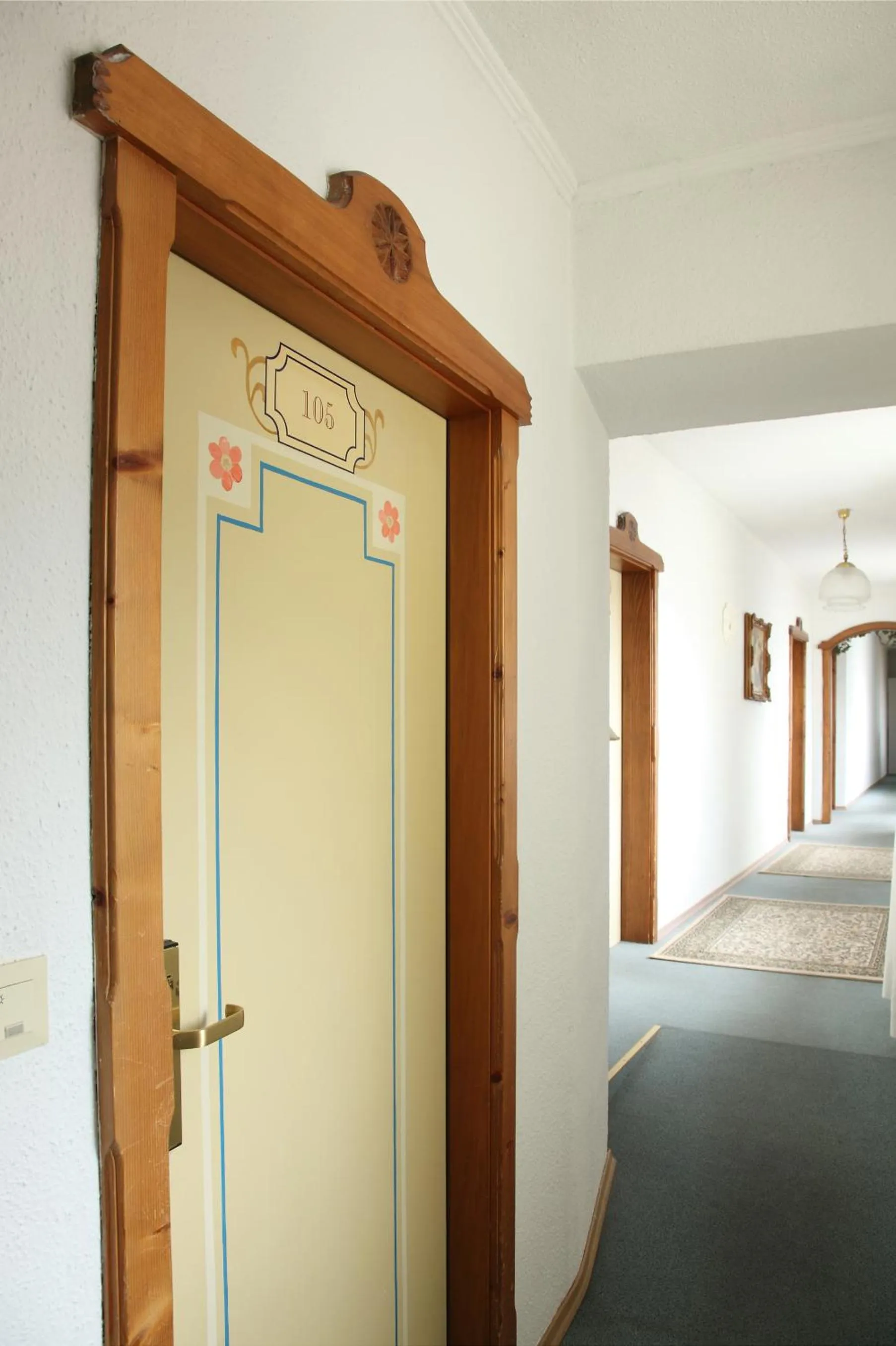 Photo of the whole room in Hotel Zum Stemplinger Hansl