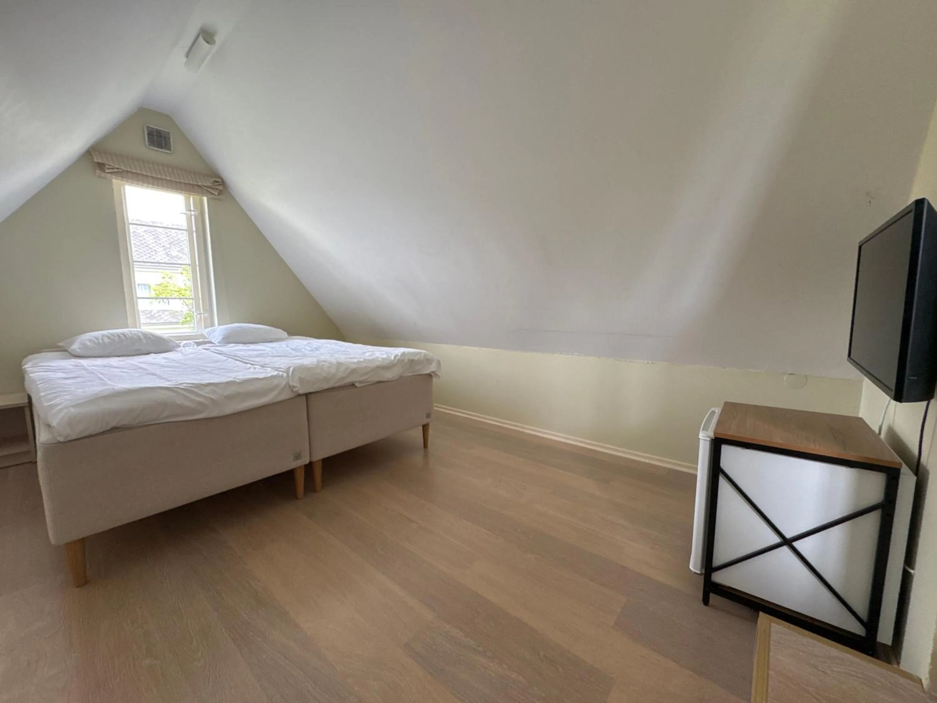 Bed in Inge Villa Apartment Hotel