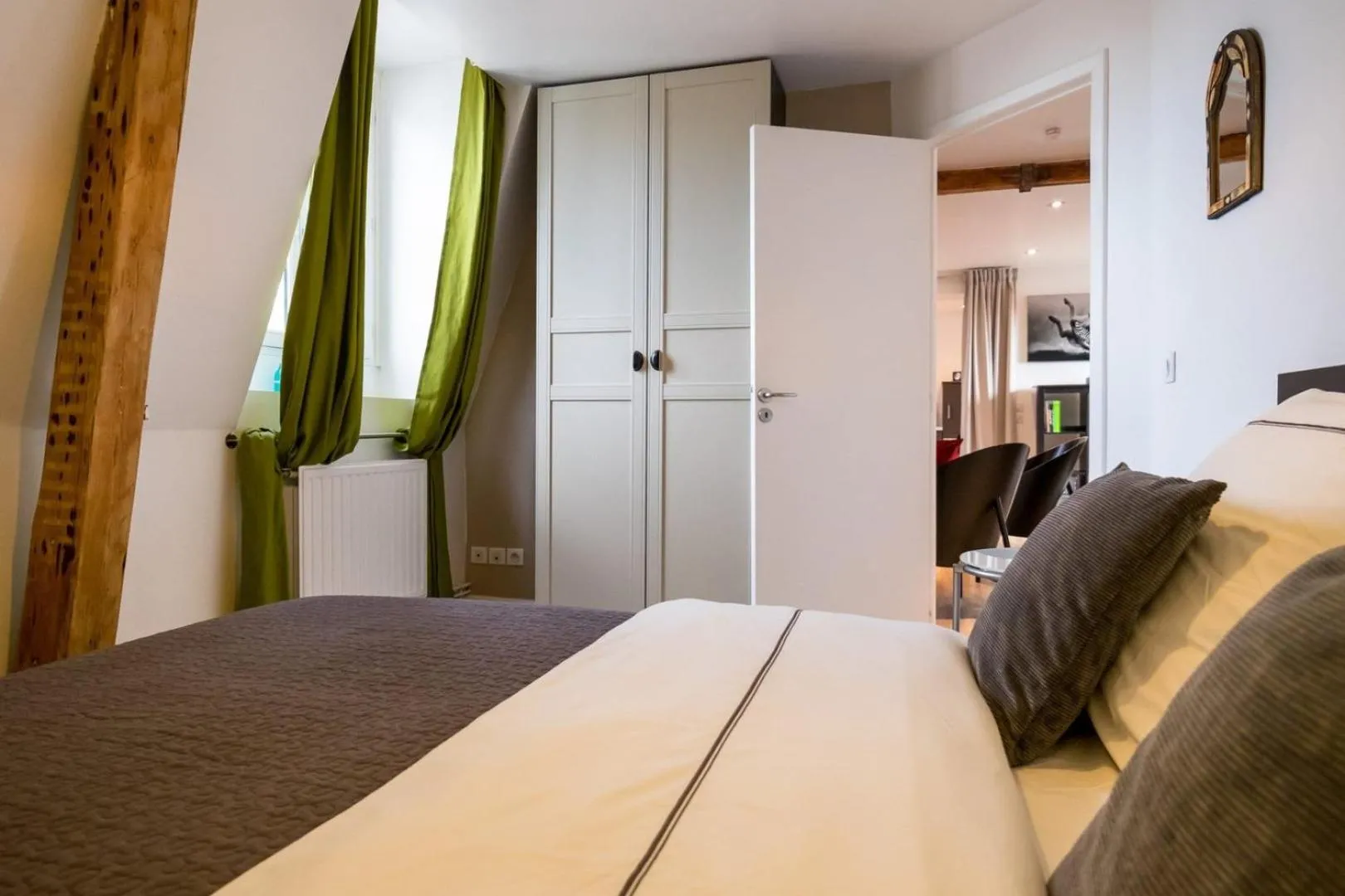 Bed in 2 bedroom apartment in the heart of the old town