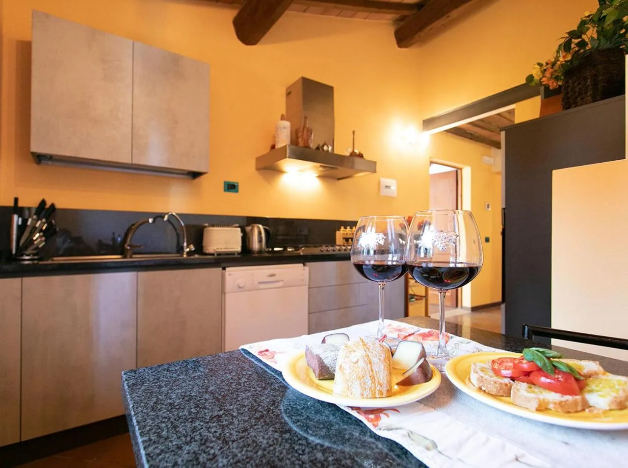 Kitchen or kitchenette in Villa Santa Chiara