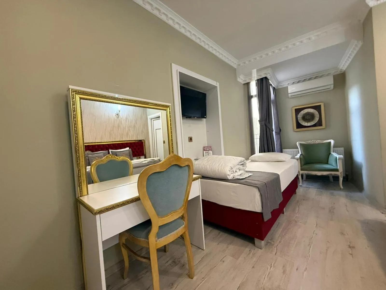 Bedroom, Bed in RHYTHM HOTEL