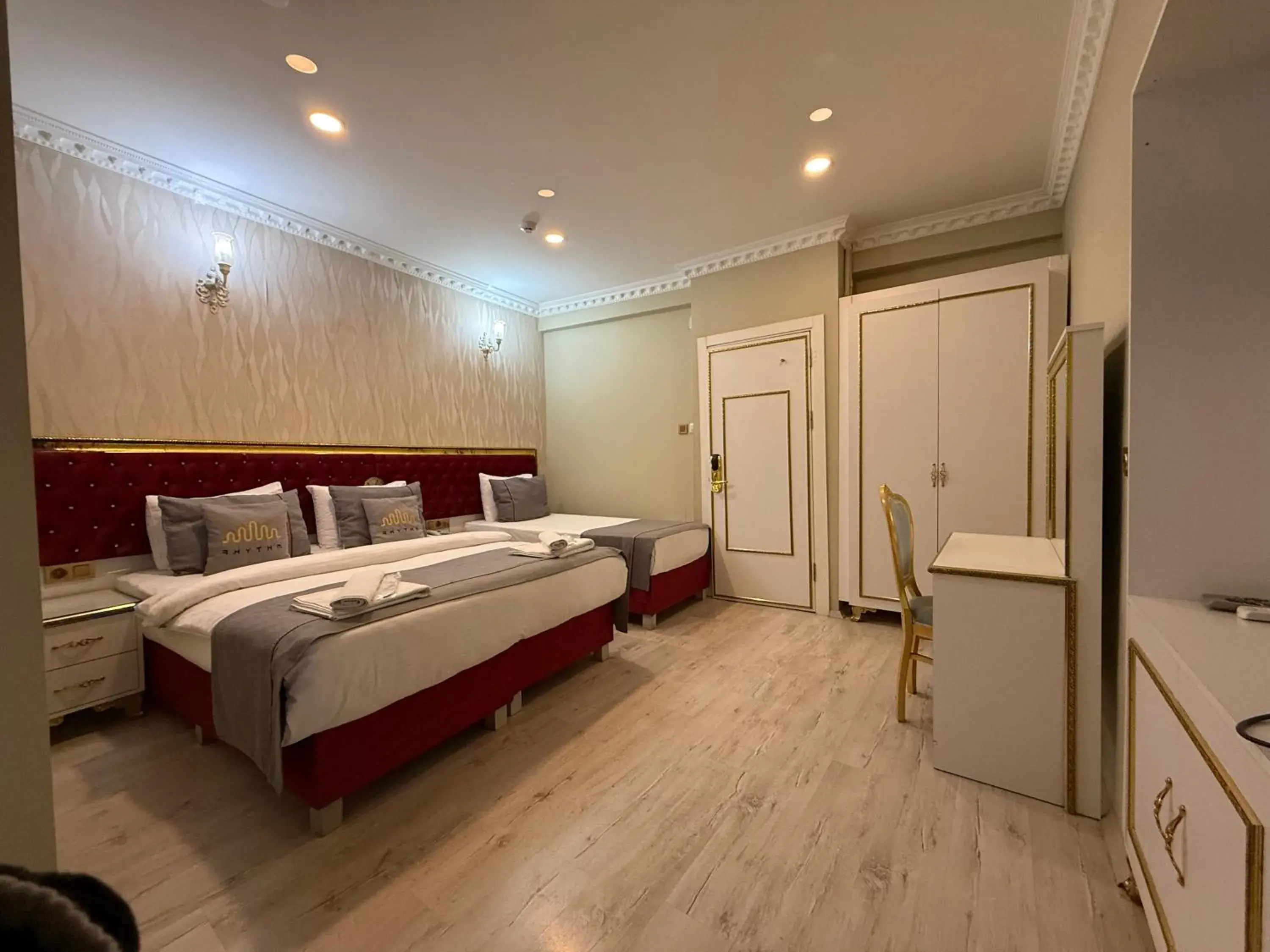 Photo of the whole room, Bed in RHYTHM HOTEL Photo of the whole room, Bed in RHYTHM HOTEL