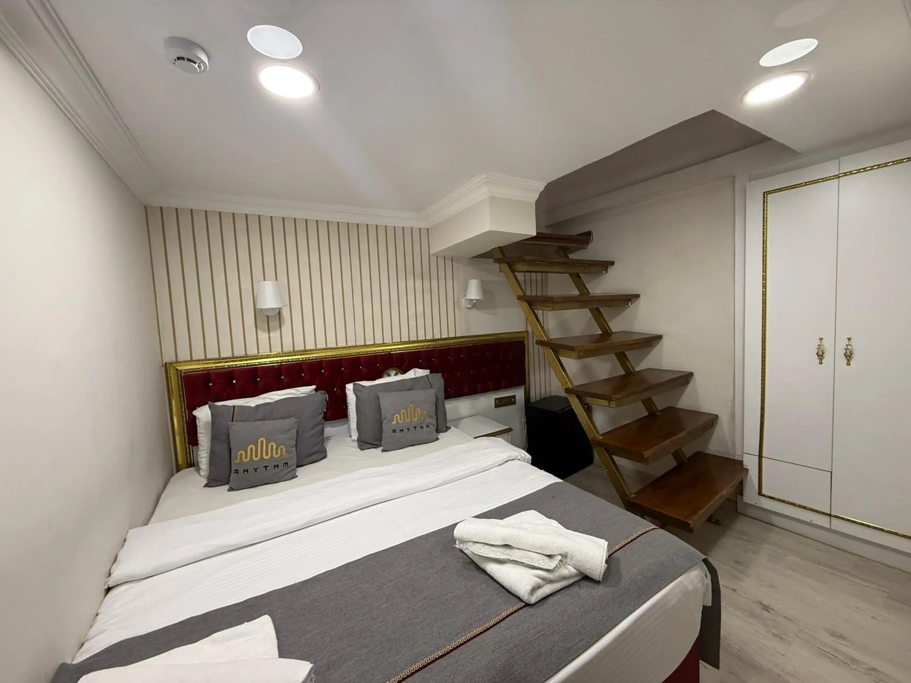 Photo of the whole room, Bed in RHYTHM HOTEL Photo of the whole room, Bed in RHYTHM HOTEL