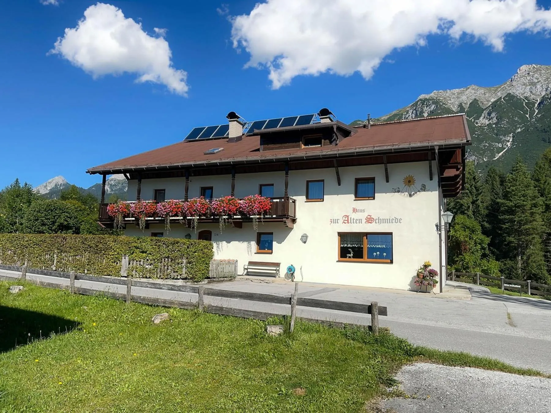 Staff in Alte Schmiede