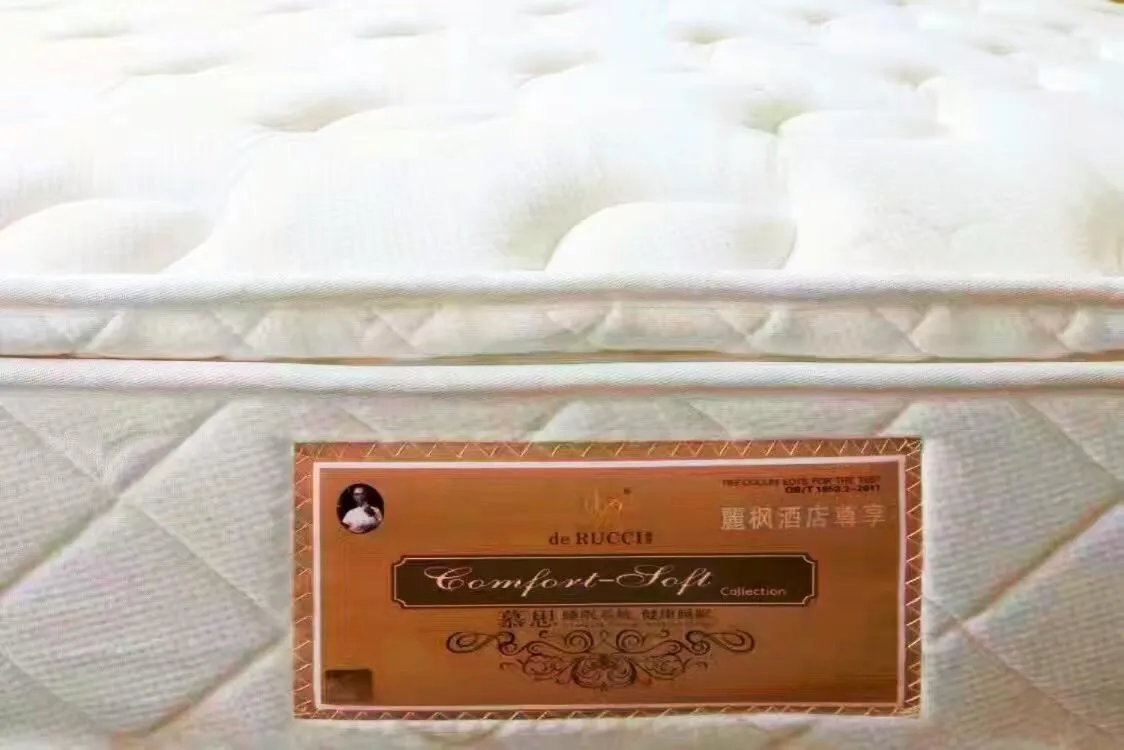 Bed in Lavande Hotel Zhumadian High Speed ​​Railway Station