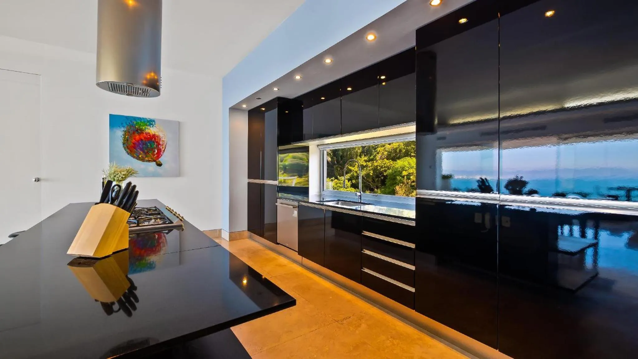 Kitchen or kitchenette in AVALON - 1002 Amapas Bay Bliss with Private Pool