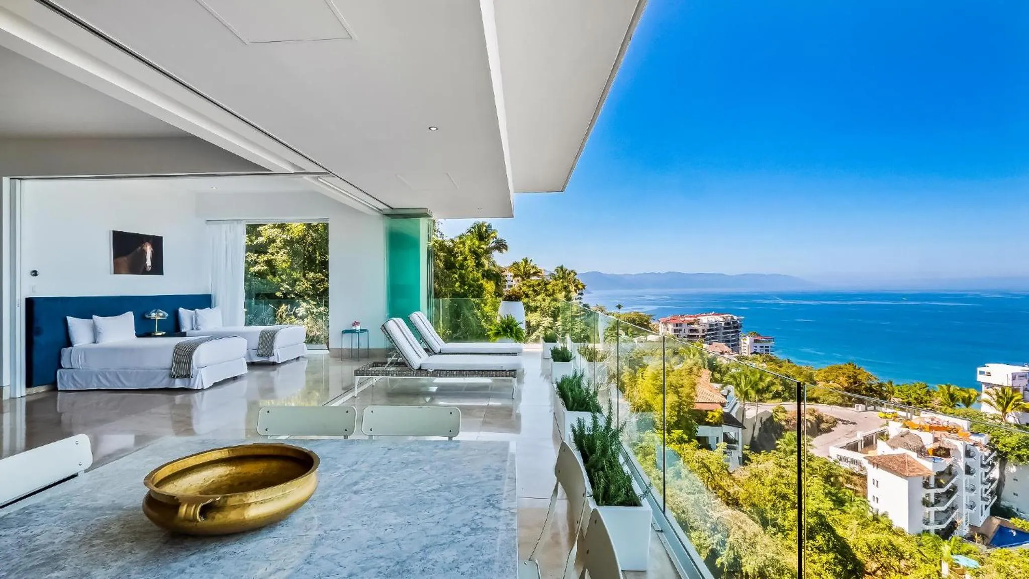 Balcony/Terrace in Avalon - 401 Luxury & Breathtaking Sunset Views