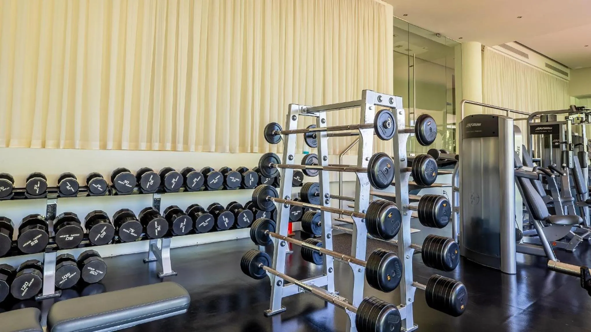 Fitness centre/facilities in Avalon - 401 Luxury & Breathtaking Sunset Views