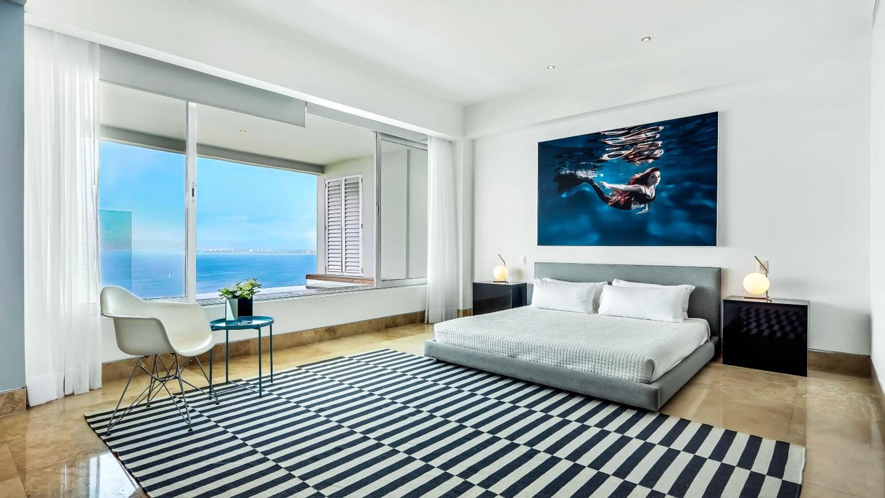 Bedroom, Bed in Avalon - 801 Top Sky Bar Pool 3 BR in Amapas