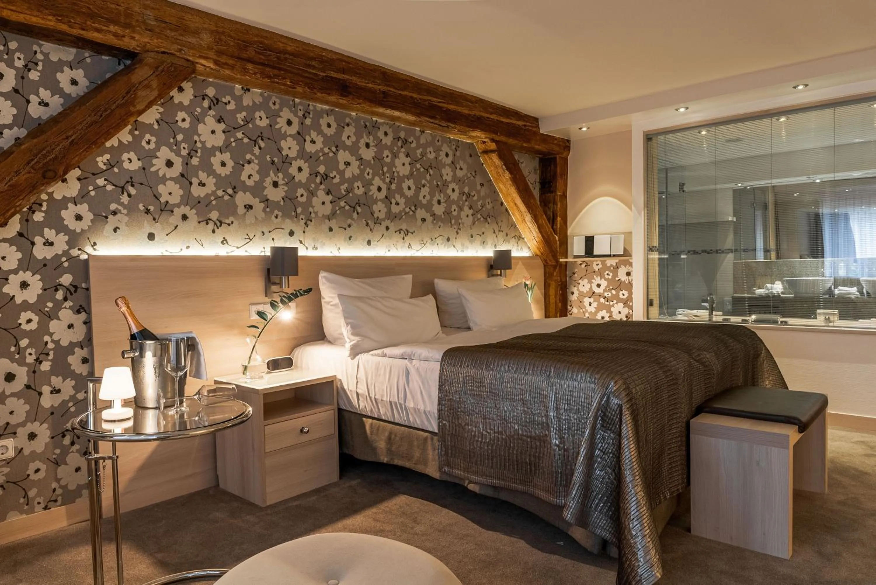 Bed in Hotel An der Wasserburg