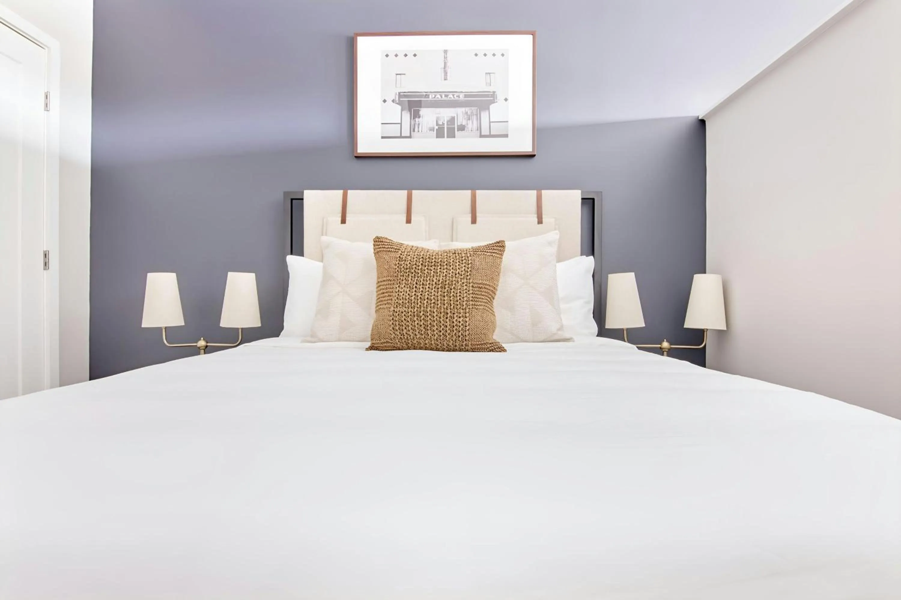 Bedroom, Bed in Sonder by Marriott Bonvoy Belcourt Apartments Hillsboro Village