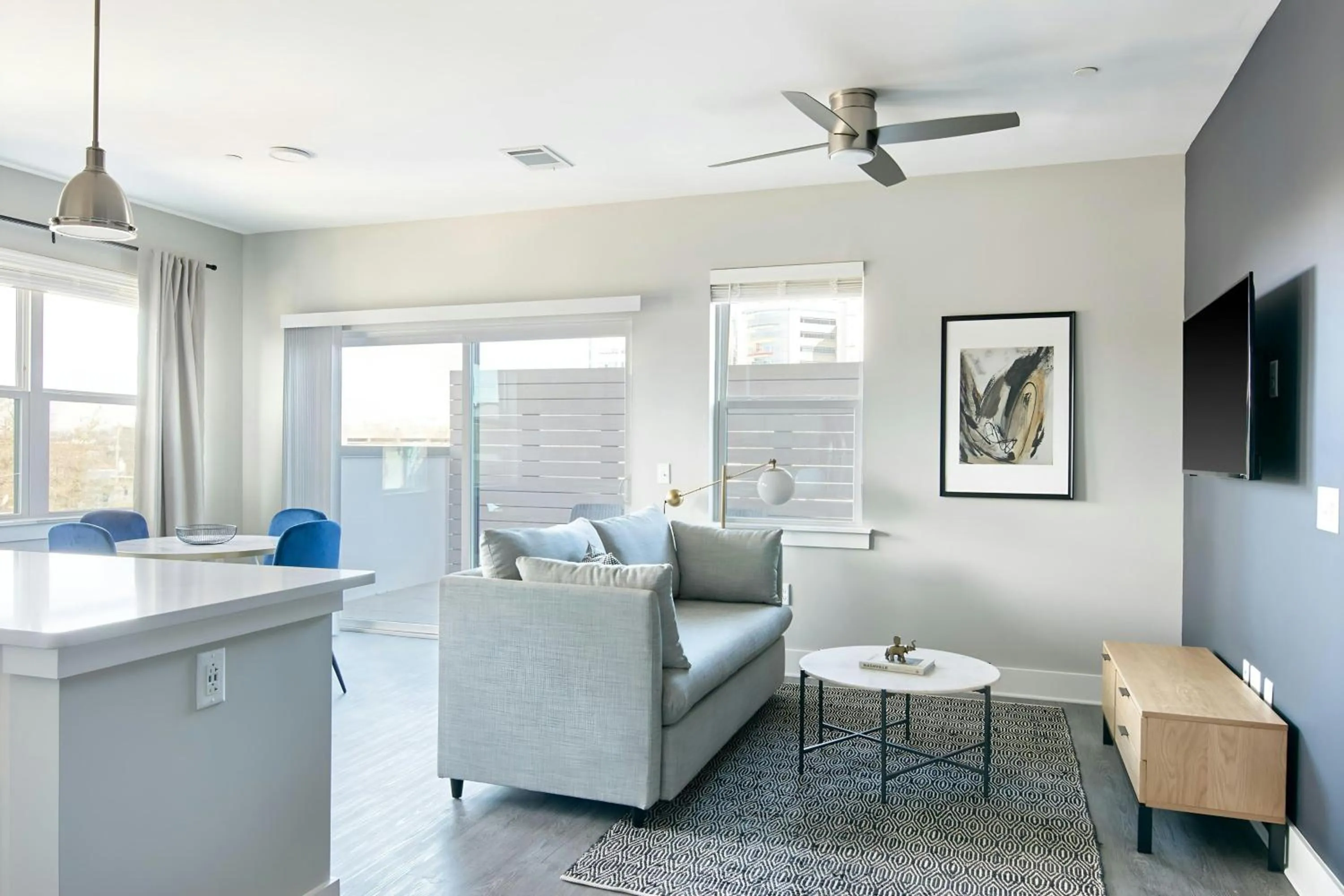 Living room in Sonder by Marriott Bonvoy Belcourt Apartments Hillsboro Village