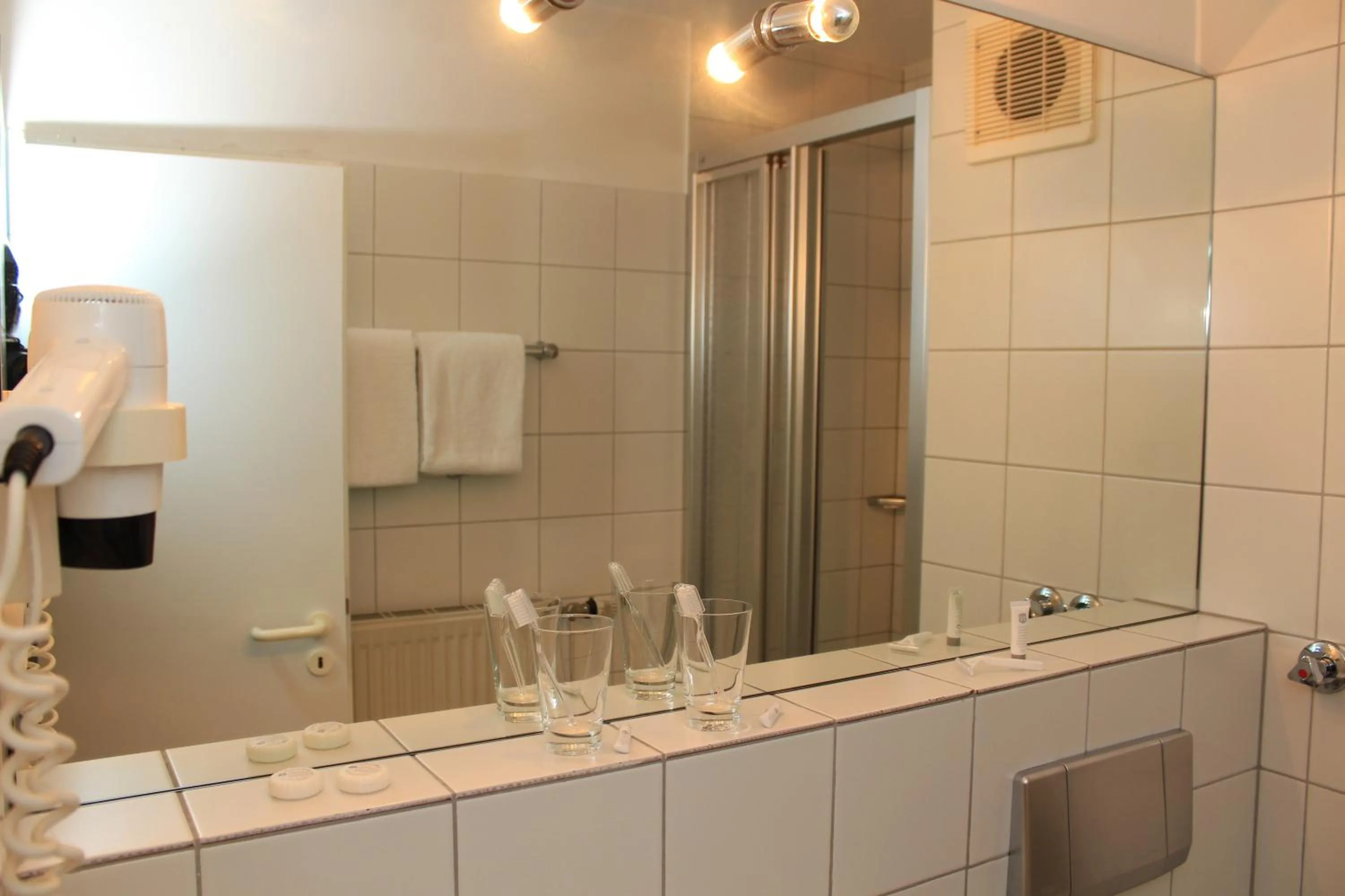 Bathroom in Hotel Rüttenscheider Stern