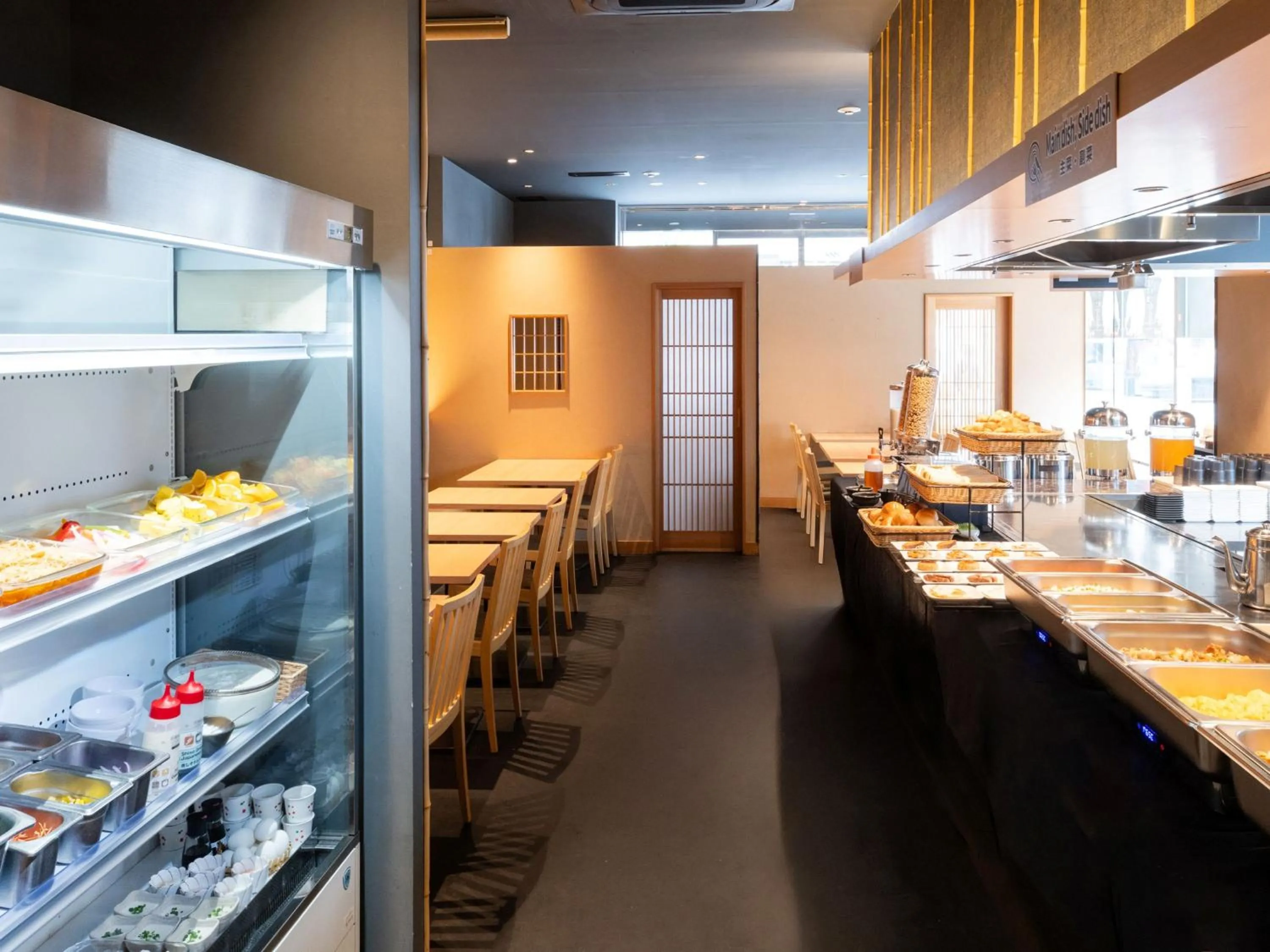 Restaurant/places to eat in APA Hotel Higashi Shinjuku Kabukicho Tower