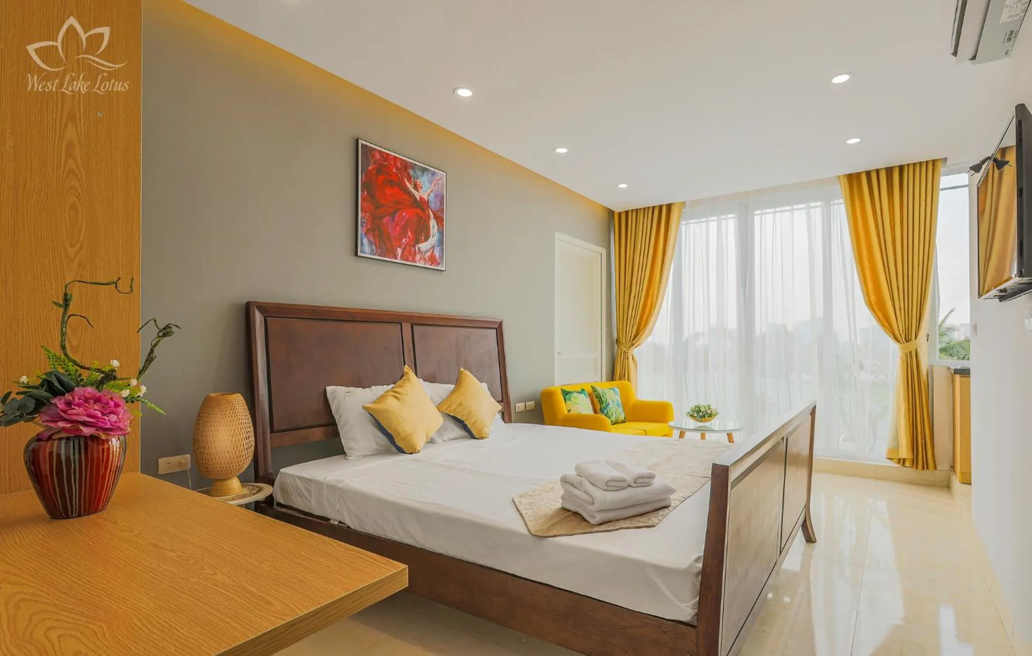 Photo of the whole room, Bed in The Lakeview - West Lake Lotus Apartments