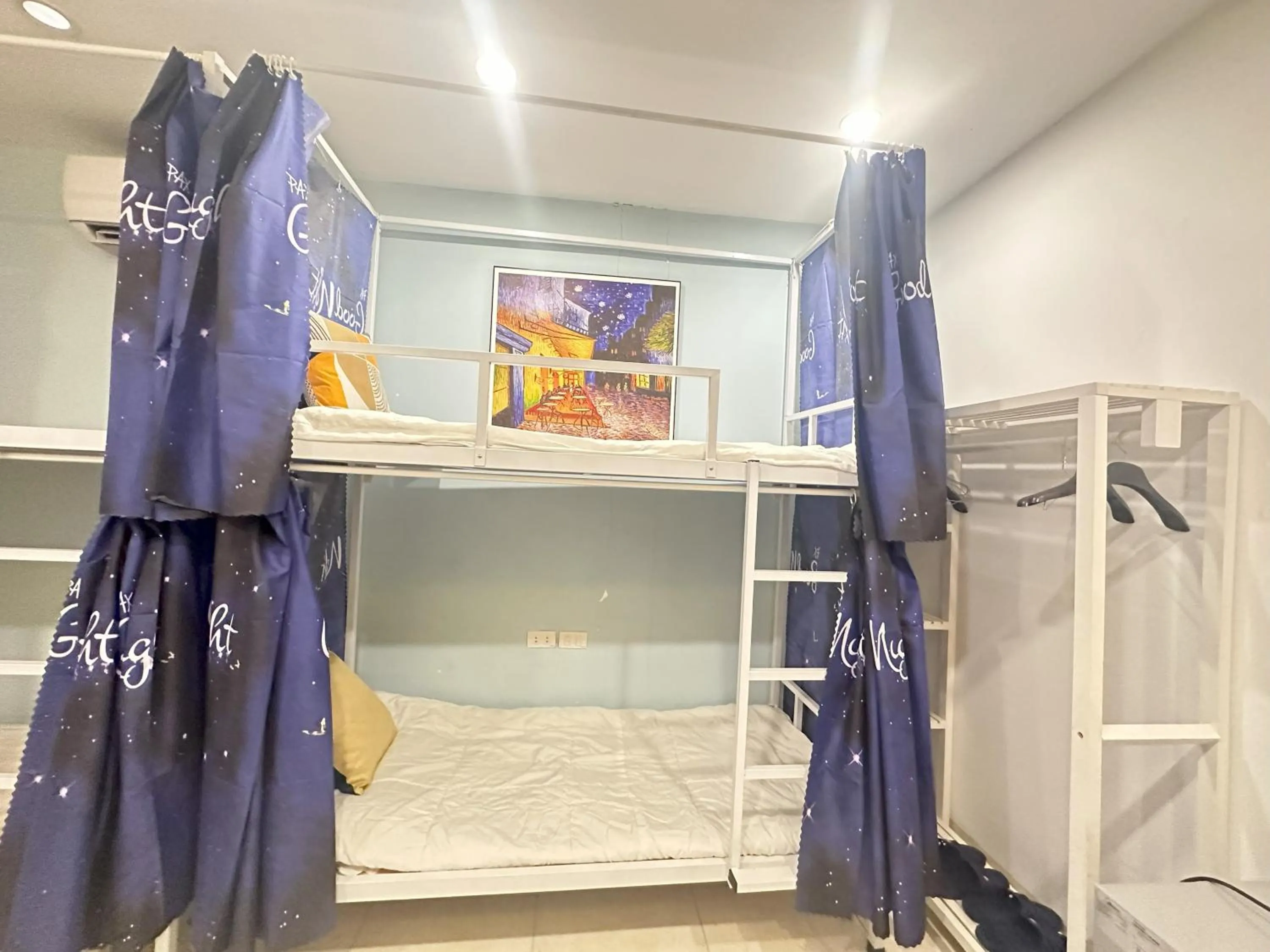 Bed in The Lakeview - West Lake Lotus Apartments