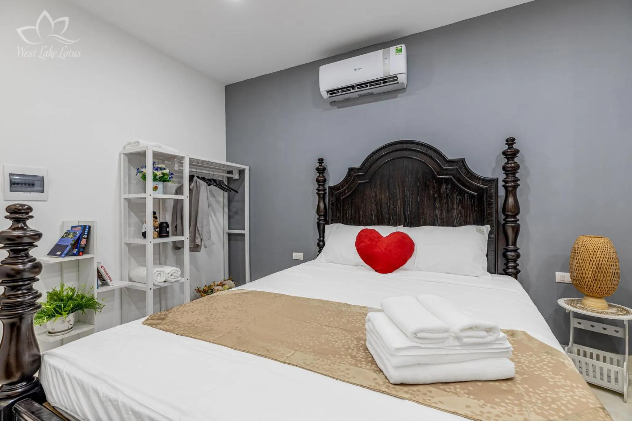 Bed in The Lakeview - West Lake Lotus Apartments