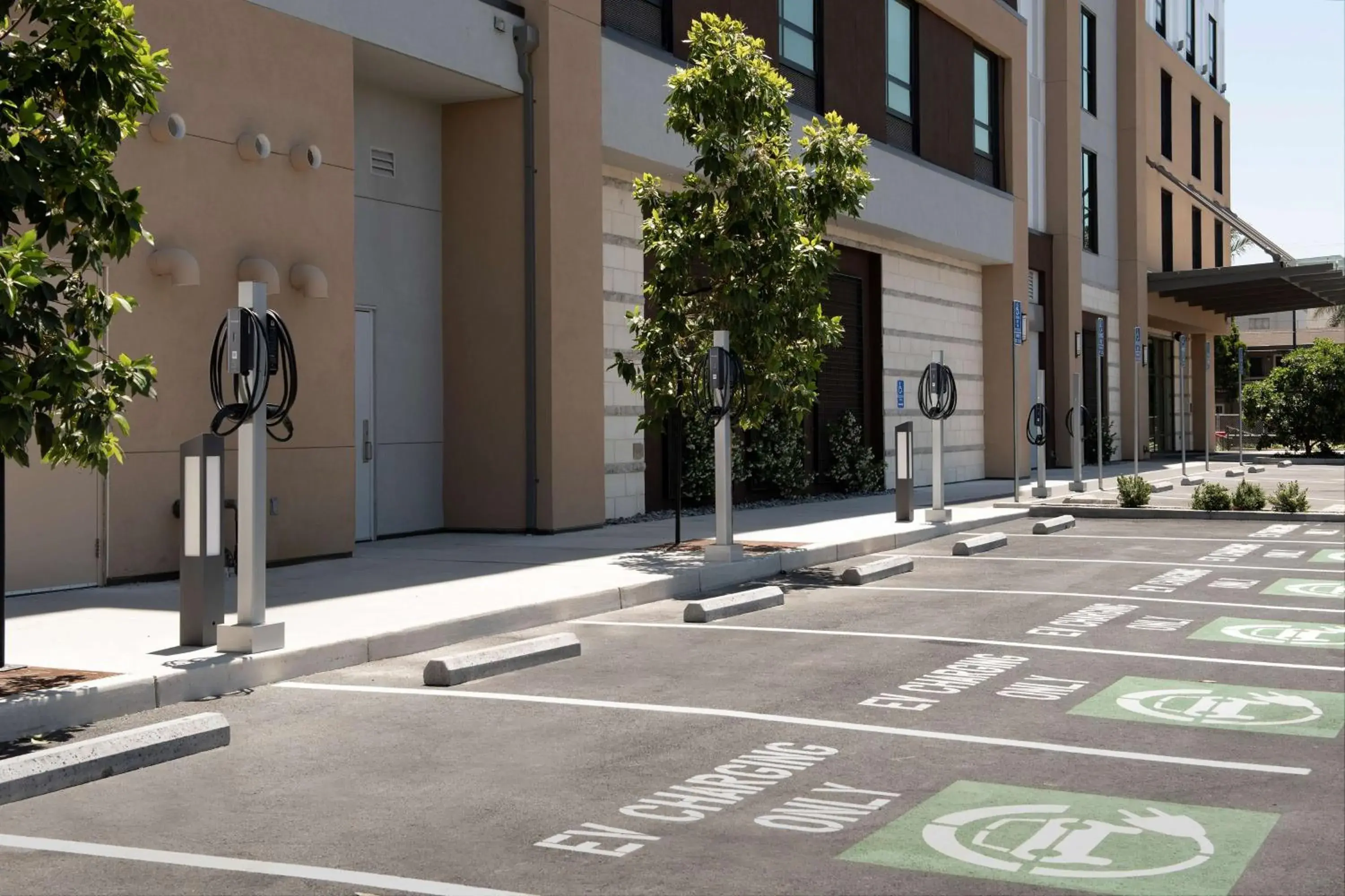 Property building in Hilton Garden Inn San Jose Airport Property building in Hilton Garden Inn San Jose Airport