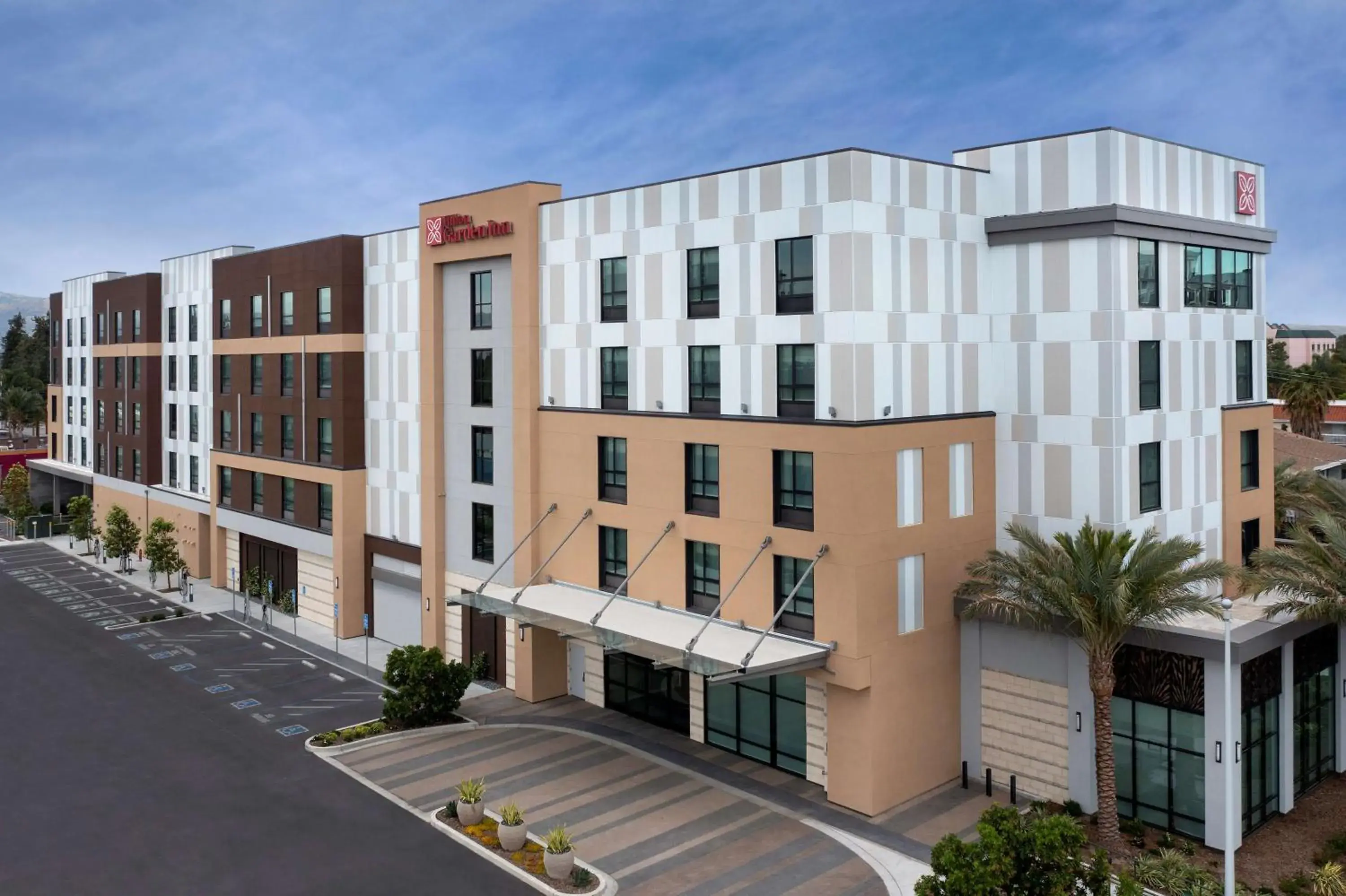 Property building in Hilton Garden Inn San Jose Airport Property building in Hilton Garden Inn San Jose Airport