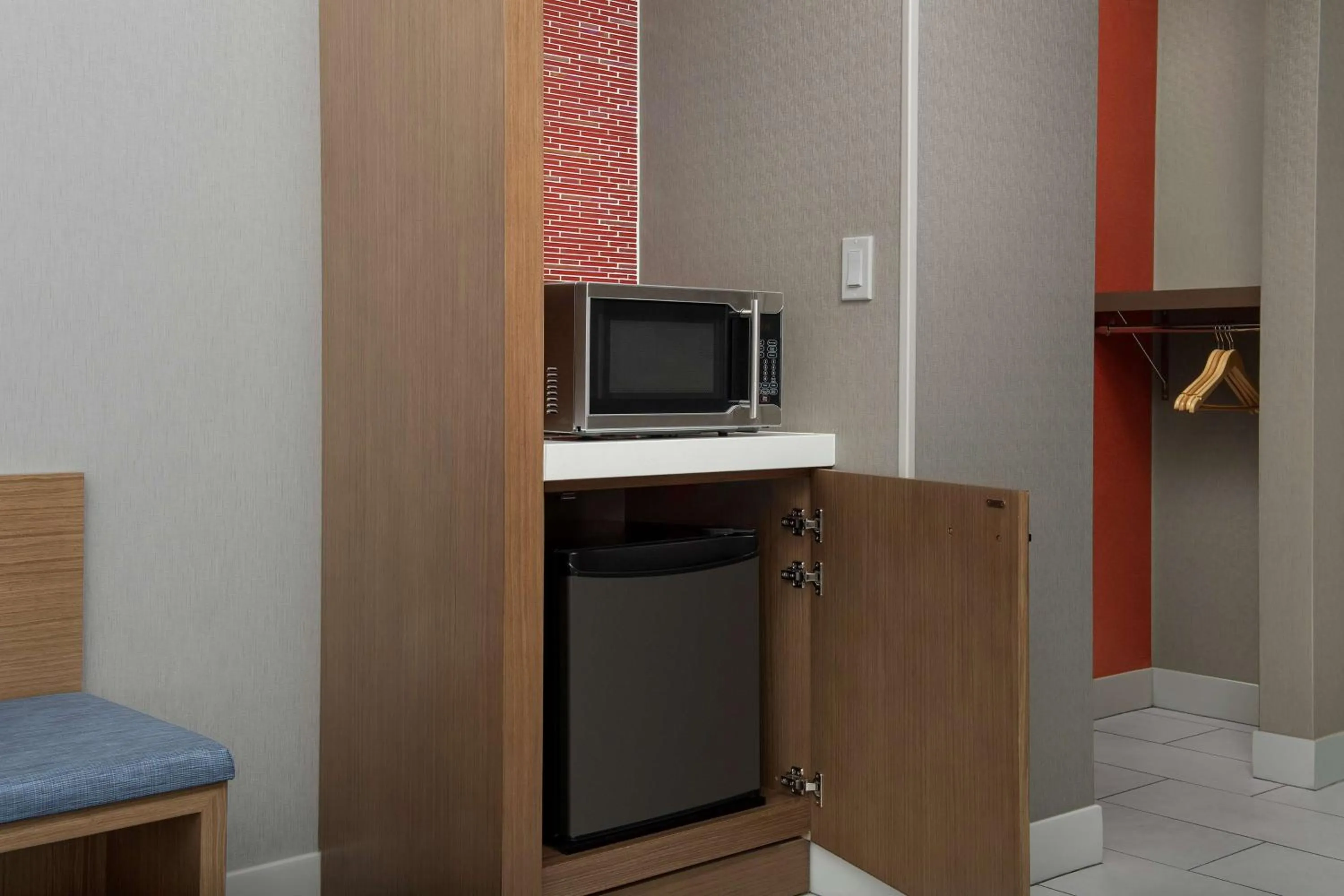 Photo of the whole room in Hilton Garden Inn San Jose Airport