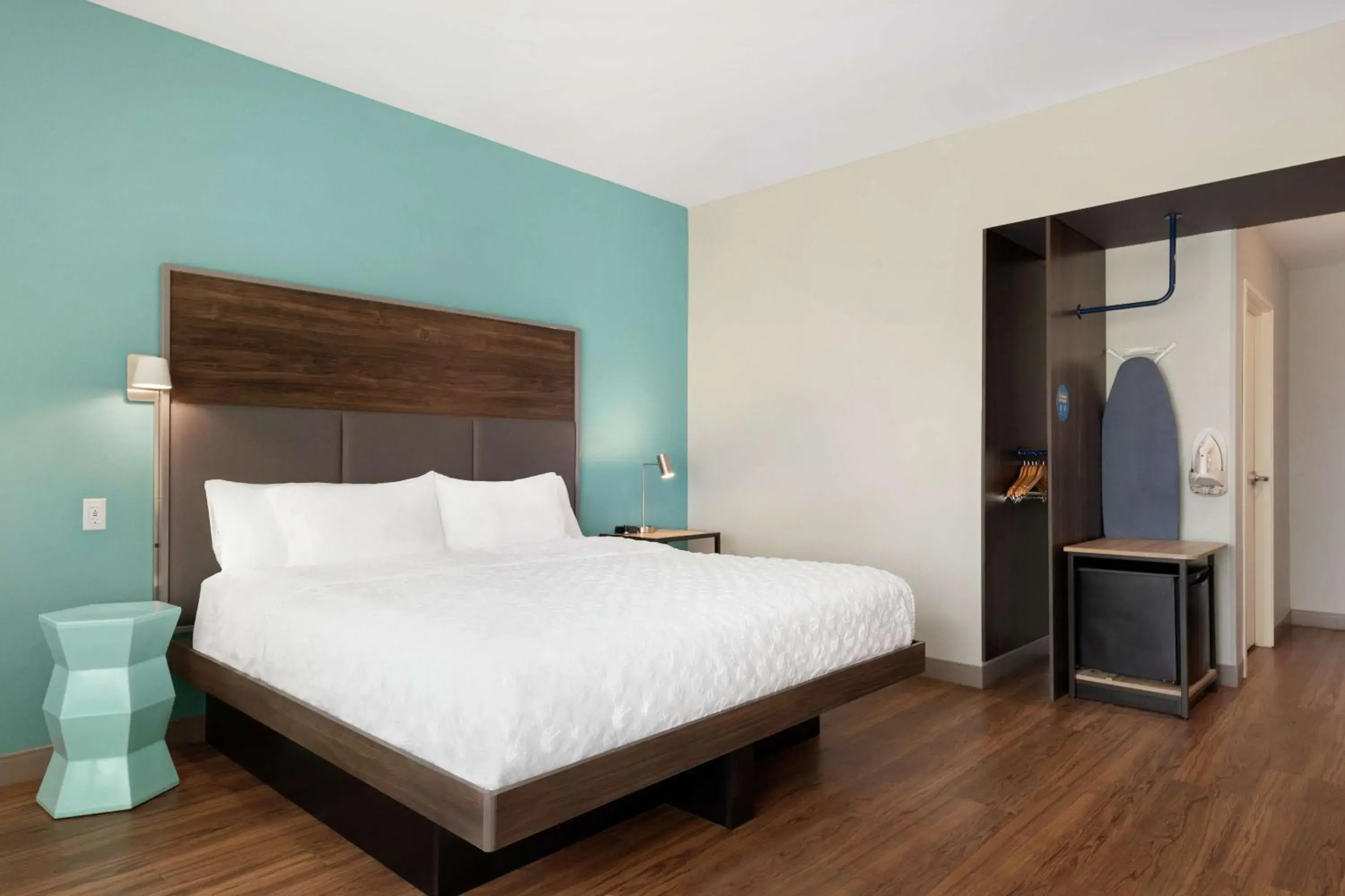 Bed in Tru By Hilton Sandusky, Oh Bed in Tru By Hilton Sandusky, Oh