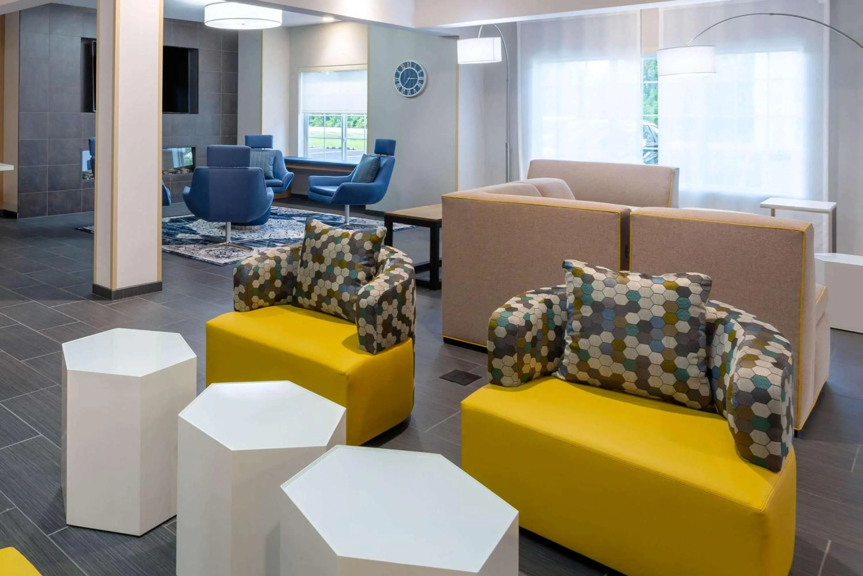 Lobby or reception in Microtel Inn & Suites by Wyndham Amsterdam NY