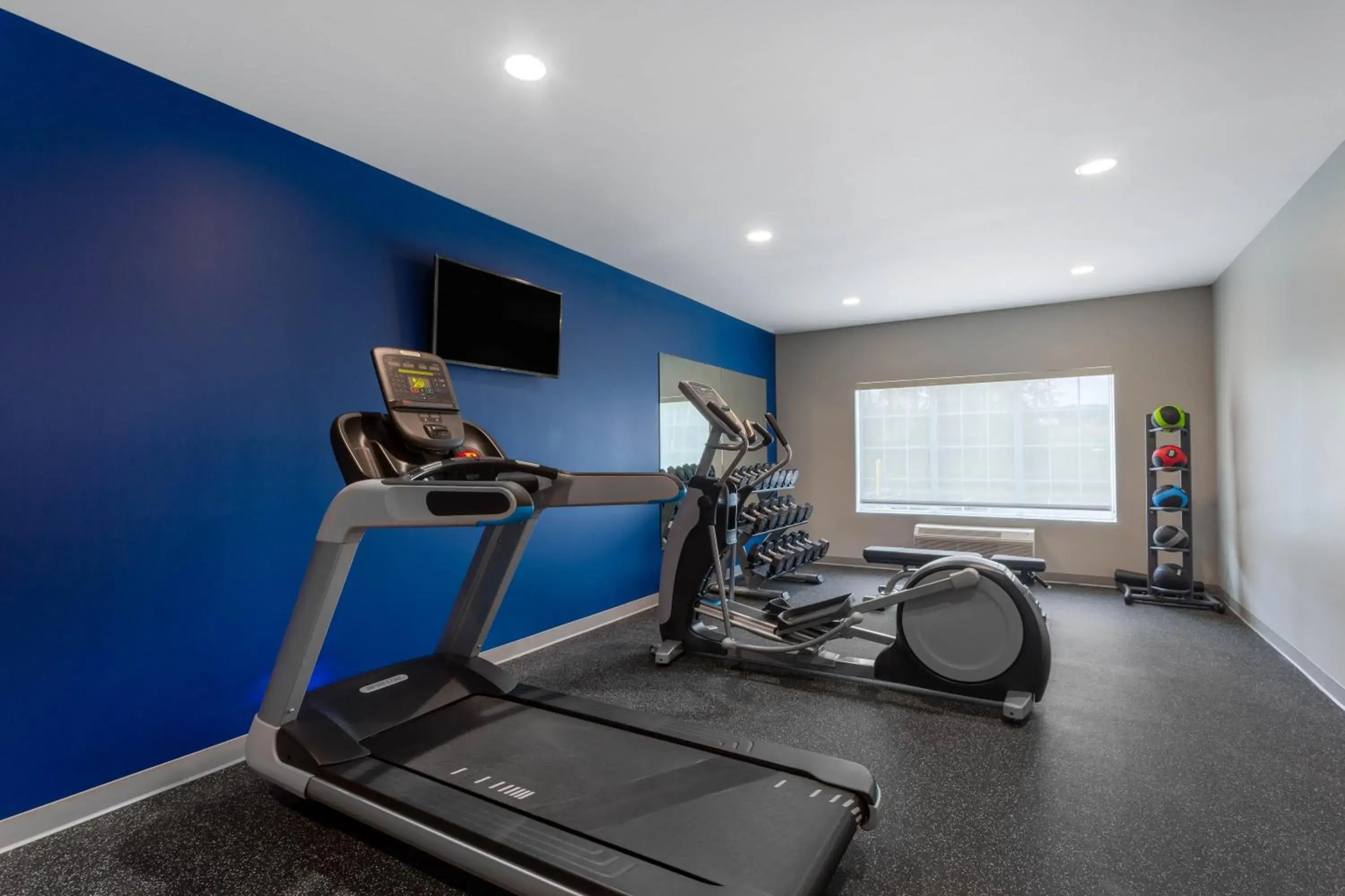Fitness centre/facilities in Microtel Inn & Suites by Wyndham Amsterdam NY Fitness centre/facilities in Microtel Inn & Suites by Wyndham Amsterdam NY