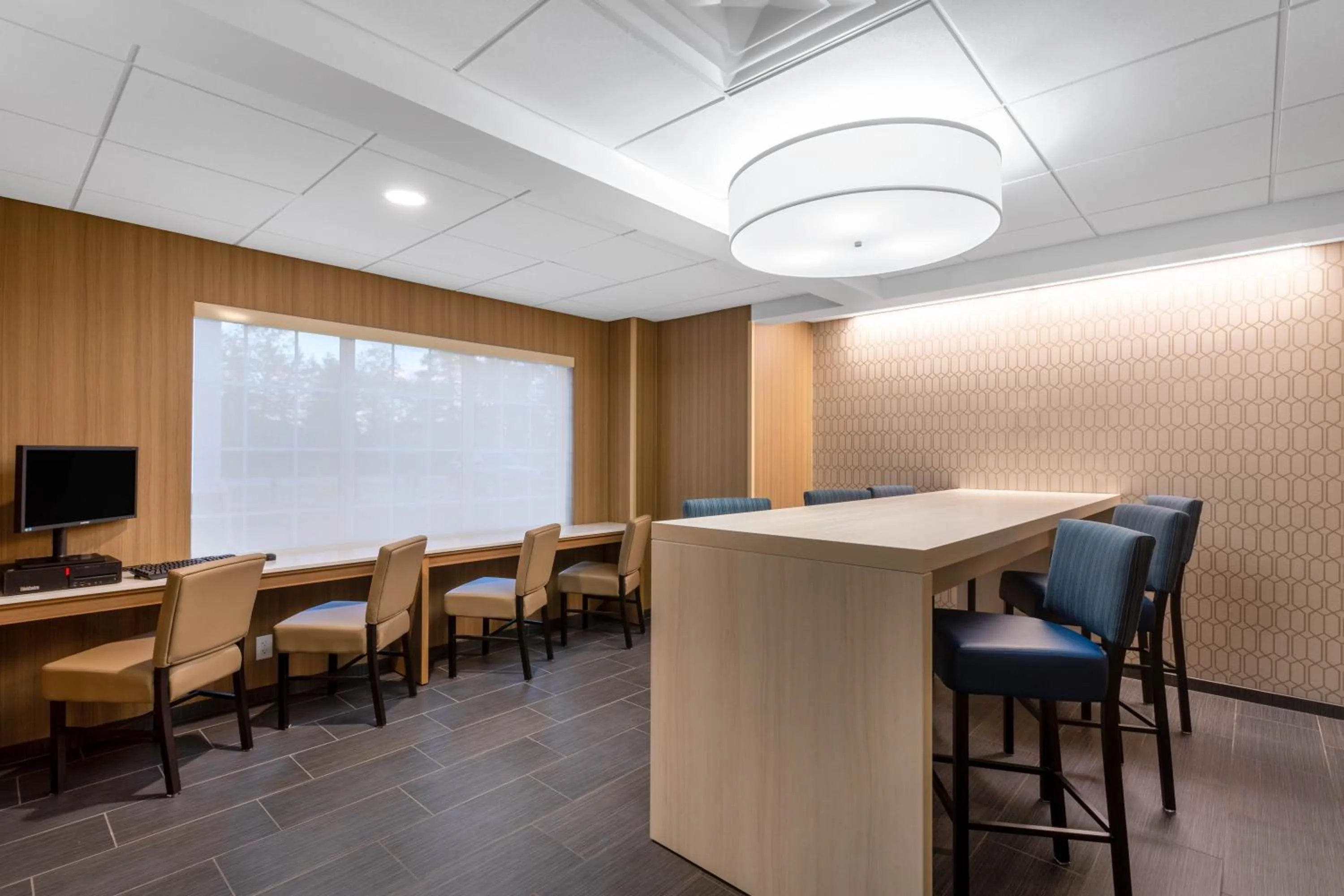 Business facilities in Microtel Inn & Suites by Wyndham Amsterdam NY