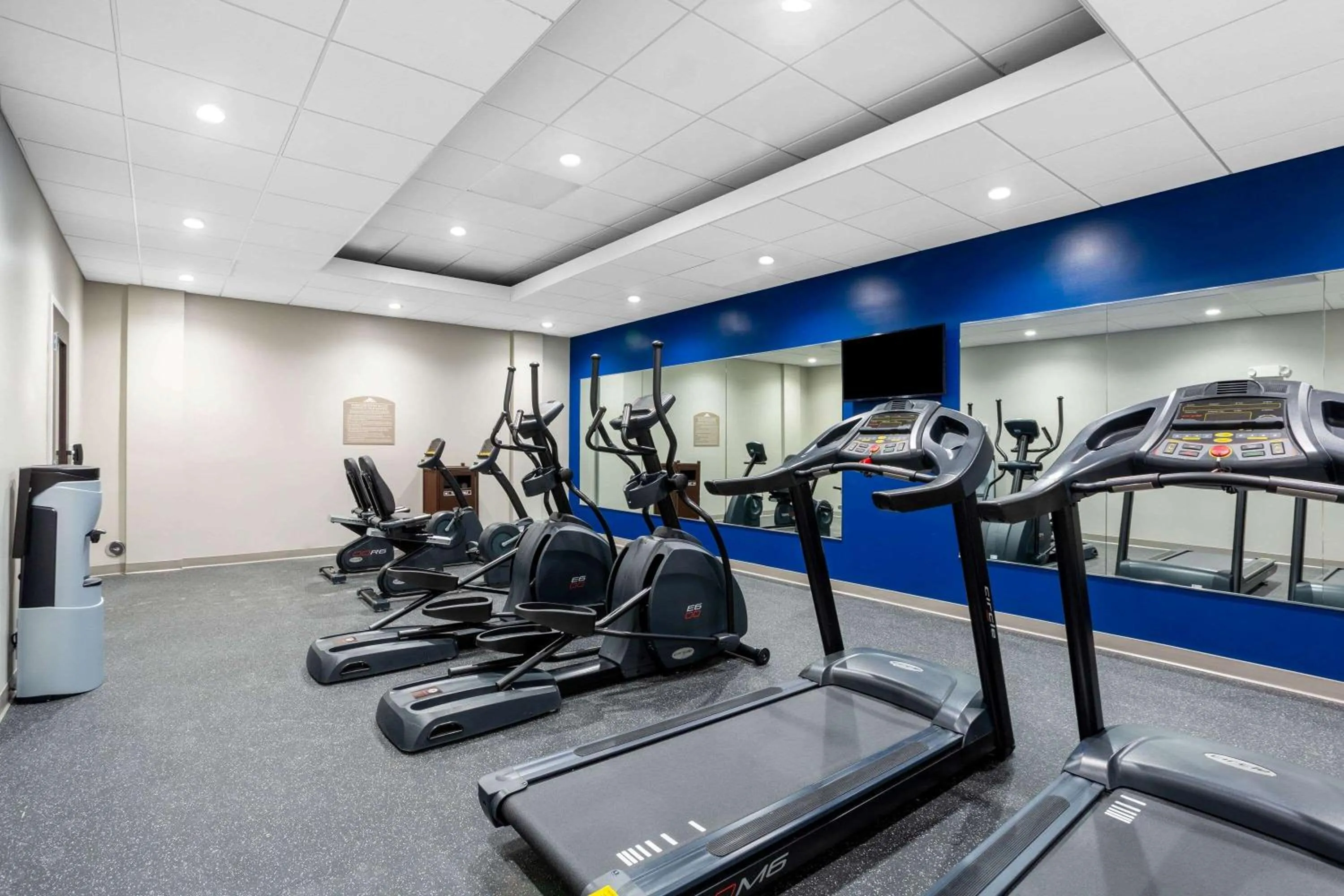 Fitness centre/facilities in Microtel Inn Suites by Wyndham South Hill