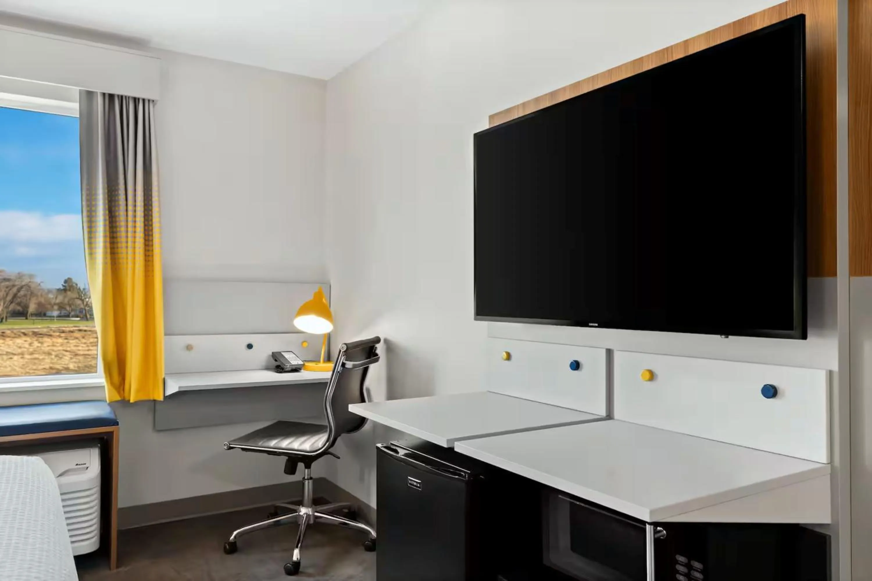 Photo of the whole room in Holiday Inn Express & Suites George - Quincy South by IHG