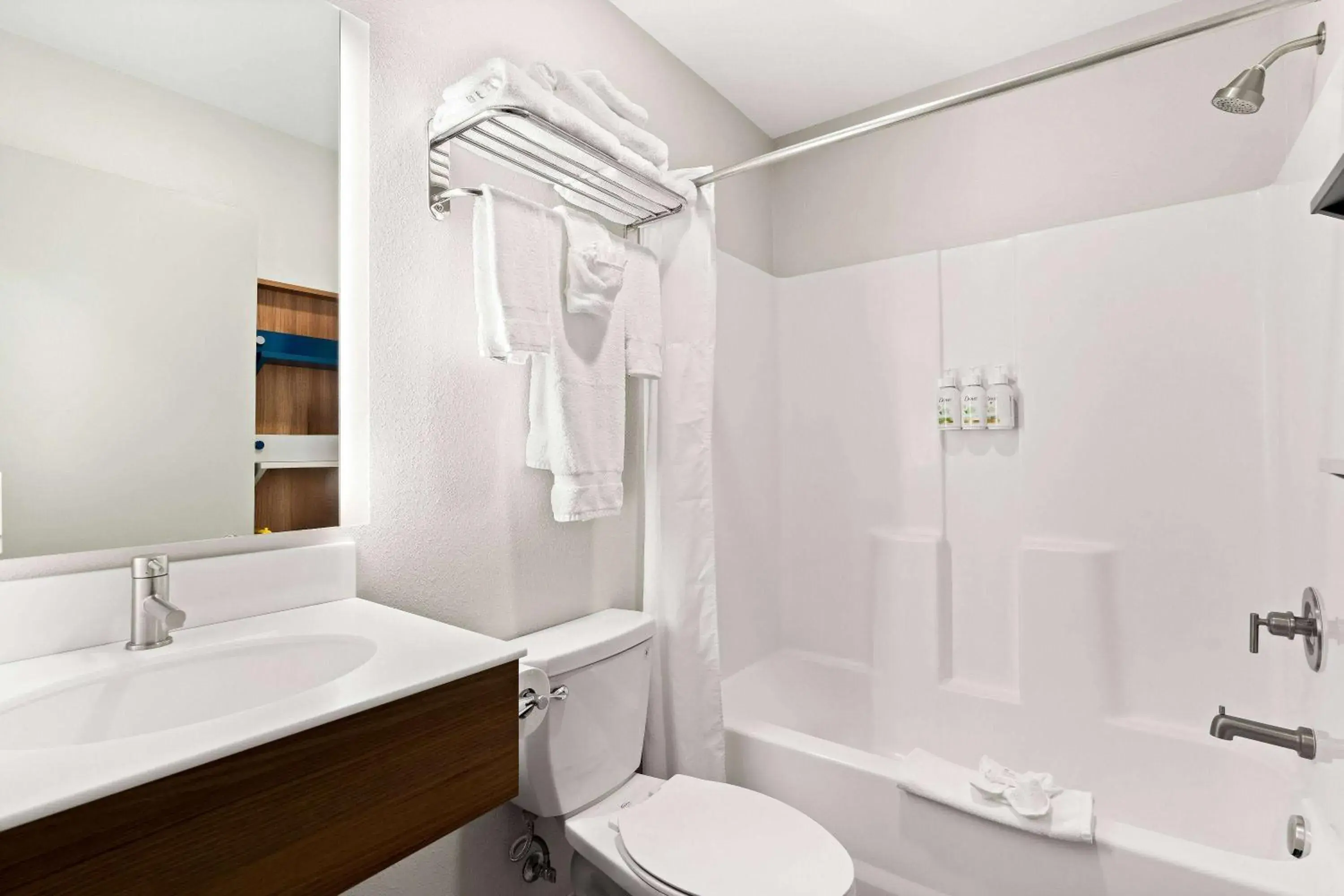 Bed in Holiday Inn Express & Suites George - Quincy South by IHG Bed in Holiday Inn Express & Suites George - Quincy South by IHG