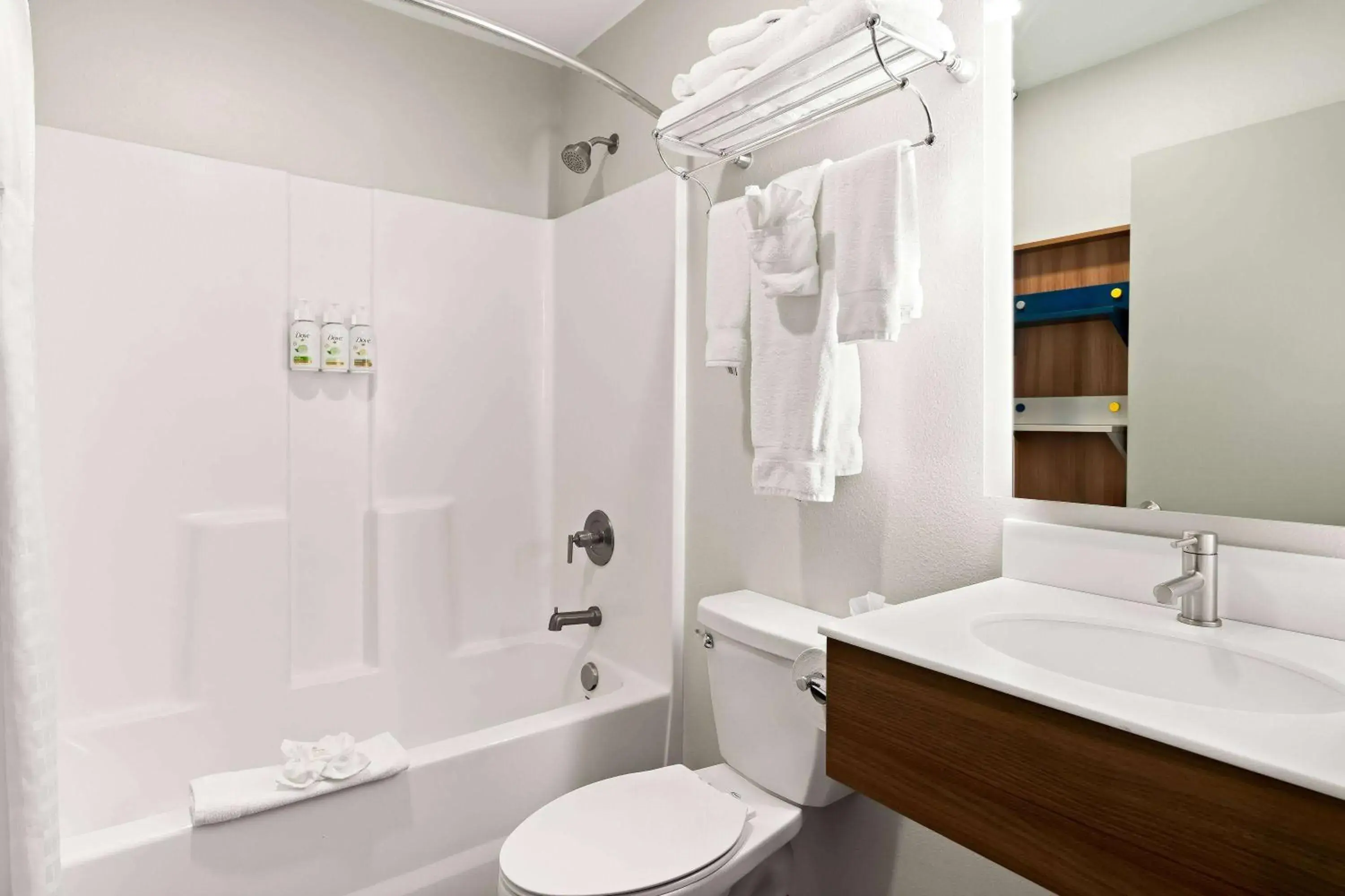 Bed in Holiday Inn Express & Suites George - Quincy South by IHG Bed in Holiday Inn Express & Suites George - Quincy South by IHG