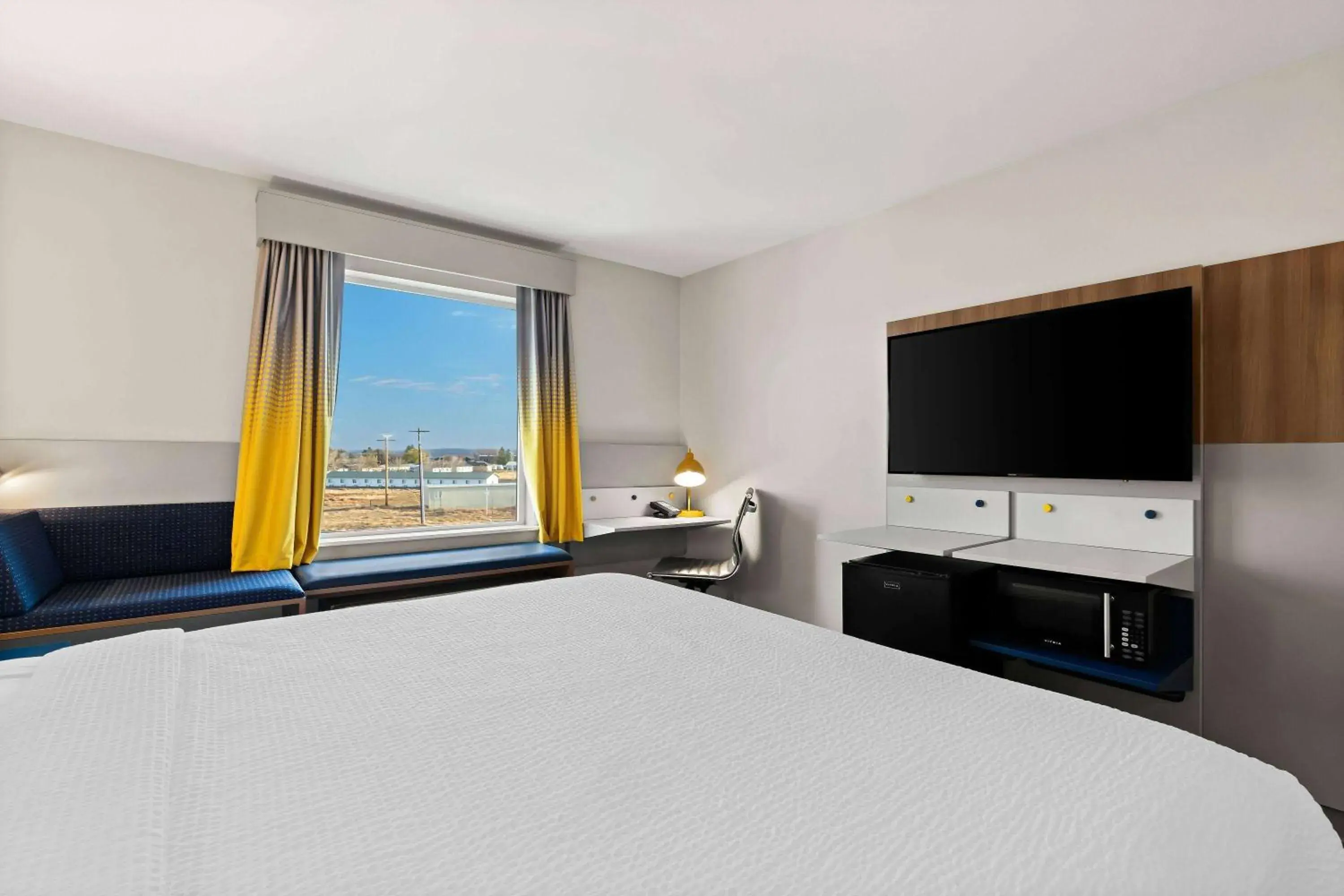 Bed in Holiday Inn Express & Suites George - Quincy South by IHG Bed in Holiday Inn Express & Suites George - Quincy South by IHG