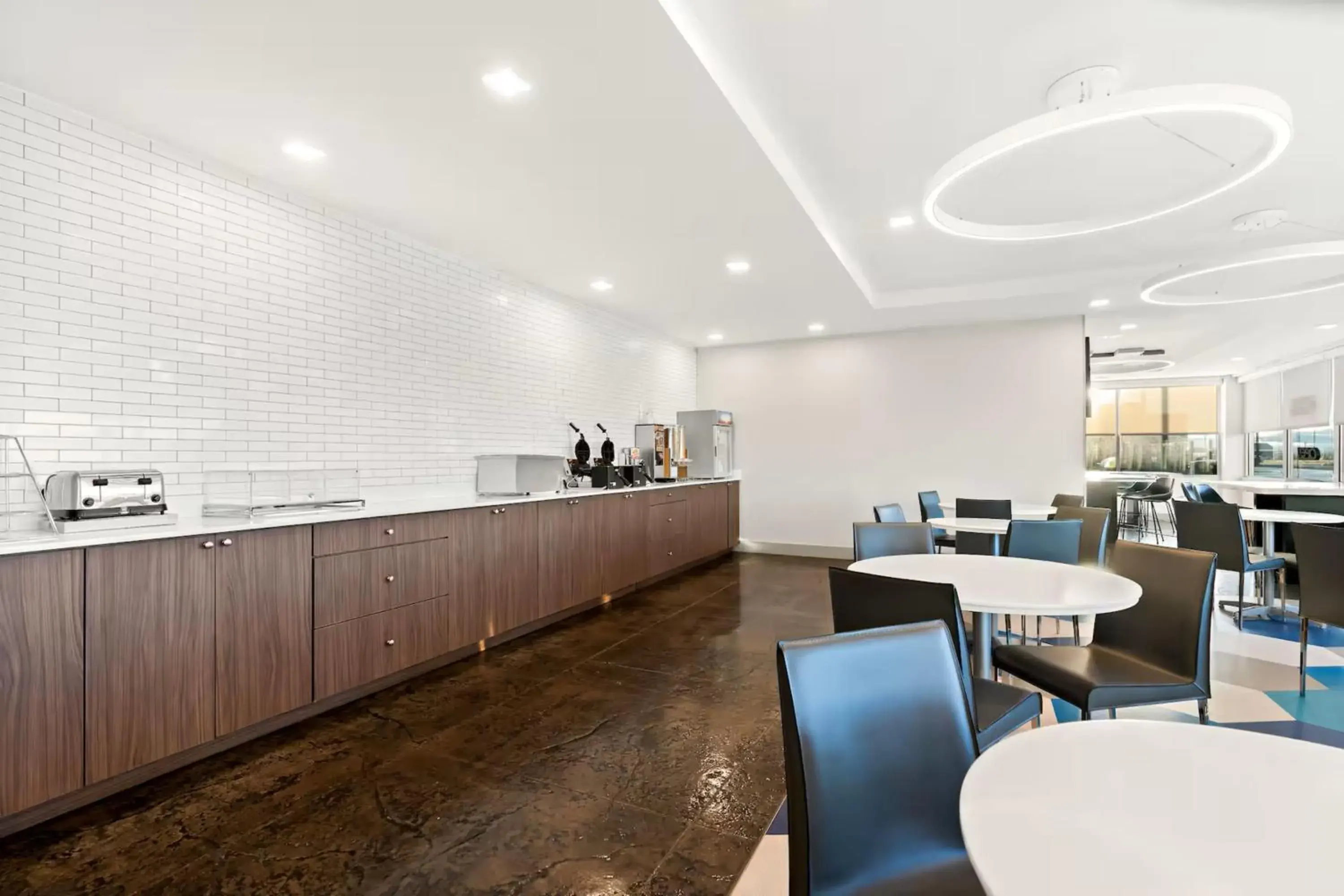 Breakfast in Holiday Inn Express & Suites George - Quincy South by IHG Breakfast in Holiday Inn Express & Suites George - Quincy South by IHG