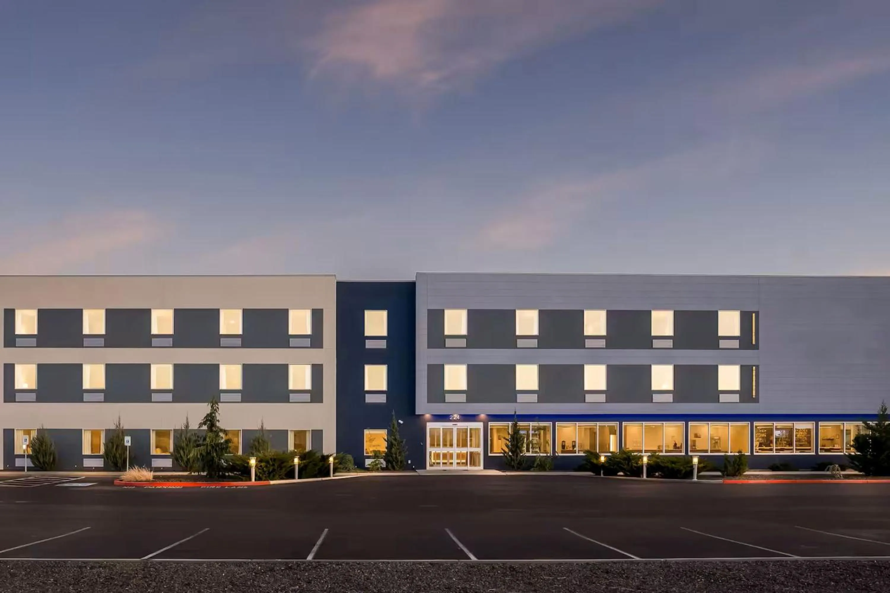 Property building in Holiday Inn Express & Suites George - Quincy South by IHG